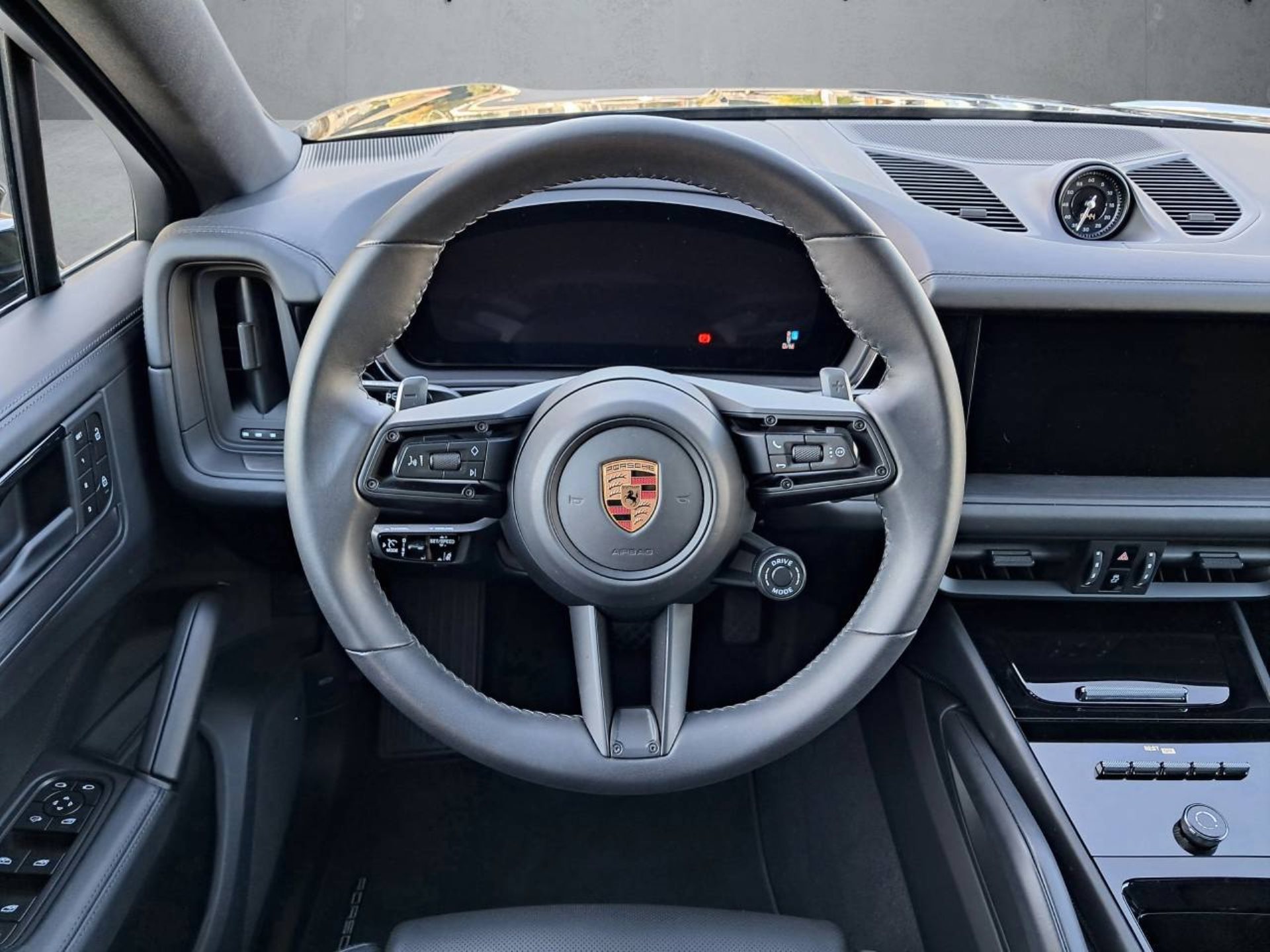 PORSCHE Cayenne Coupé Black Edition-image-12