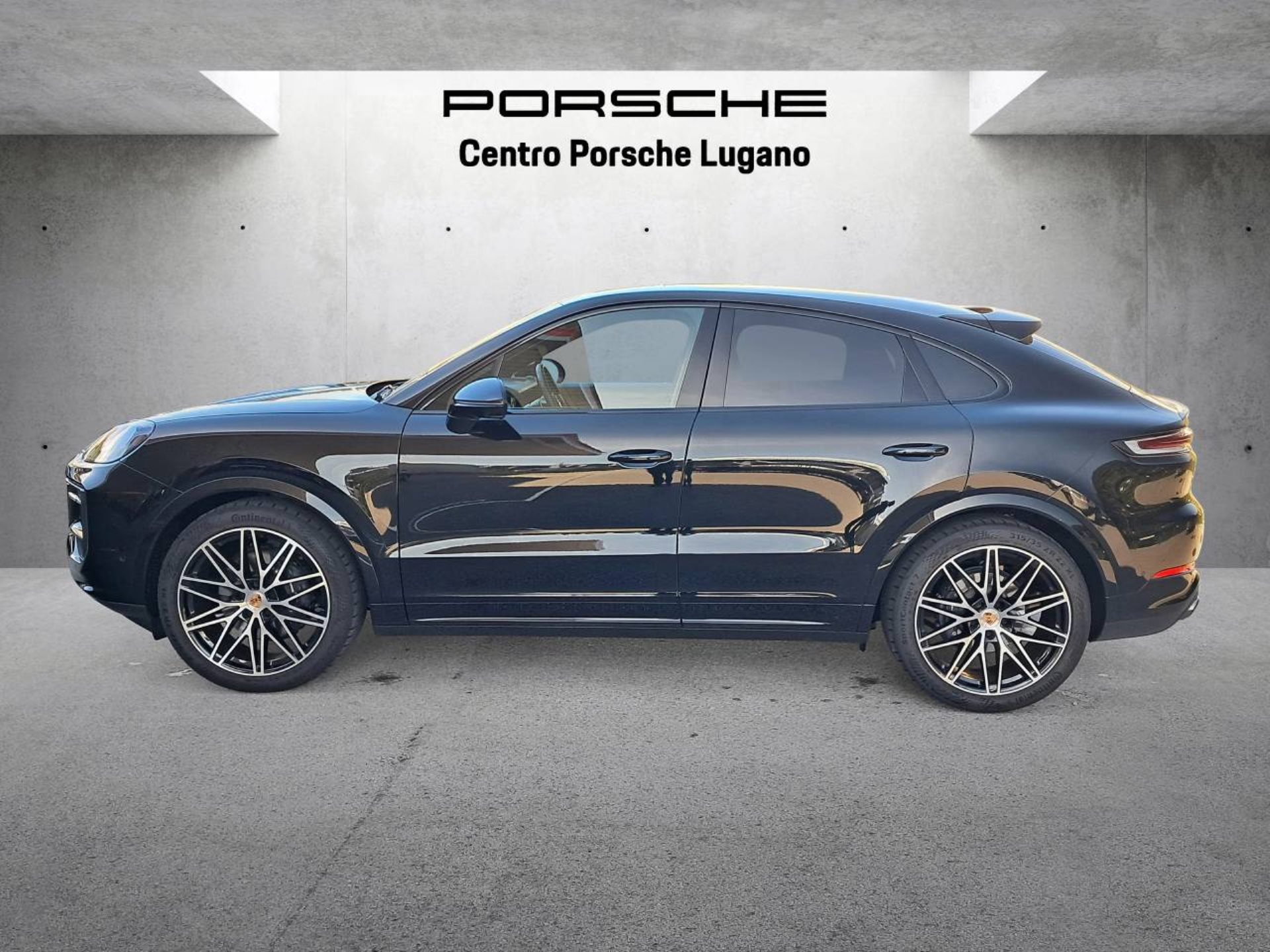 PORSCHE Cayenne Coupé Black Edition-image-1