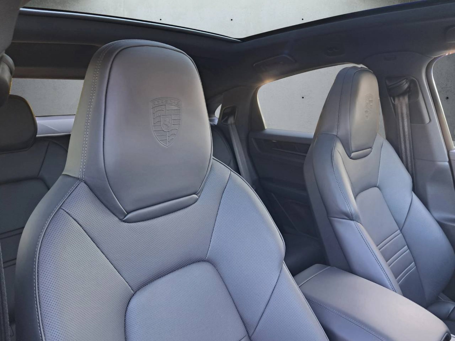 PORSCHE Cayenne Coupé Black Edition-image-26