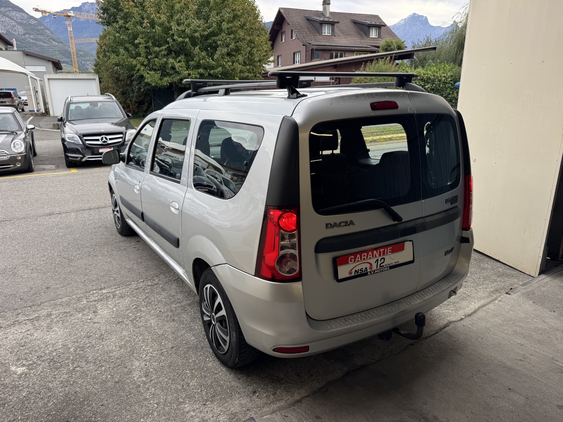 DACIA Logan 1.6 16V Lauréate-showroom-element-3