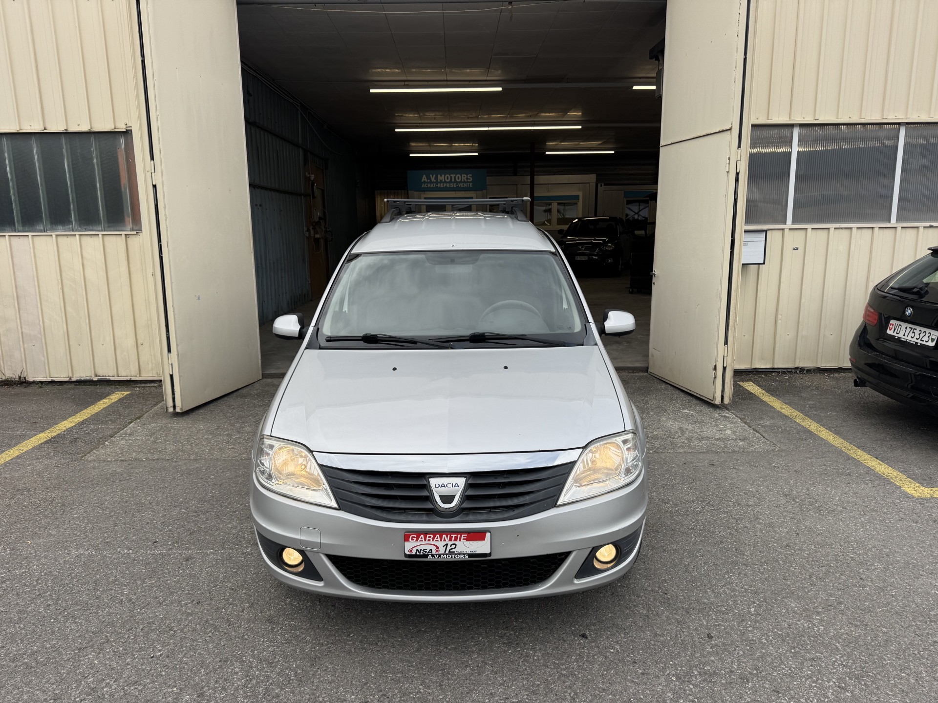 DACIA Logan 1.6 16V Lauréate-showroom-element-2