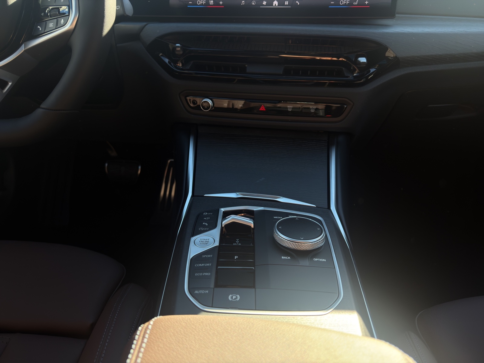 BMW 330i xDrive SAG Touring-image-17