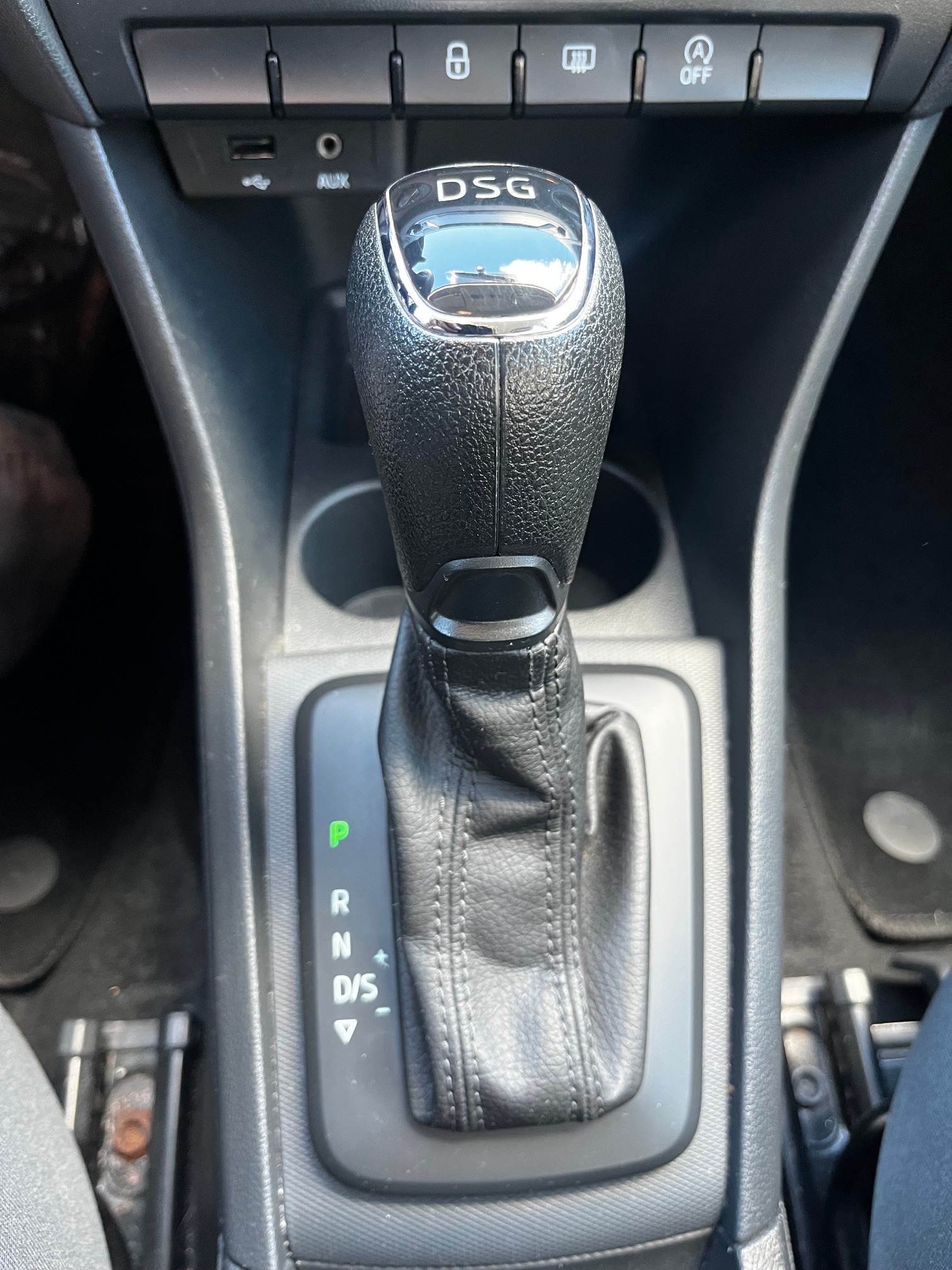 SKODA Rapid Spaceback 1.2 TSI Ambition DSG-image-9
