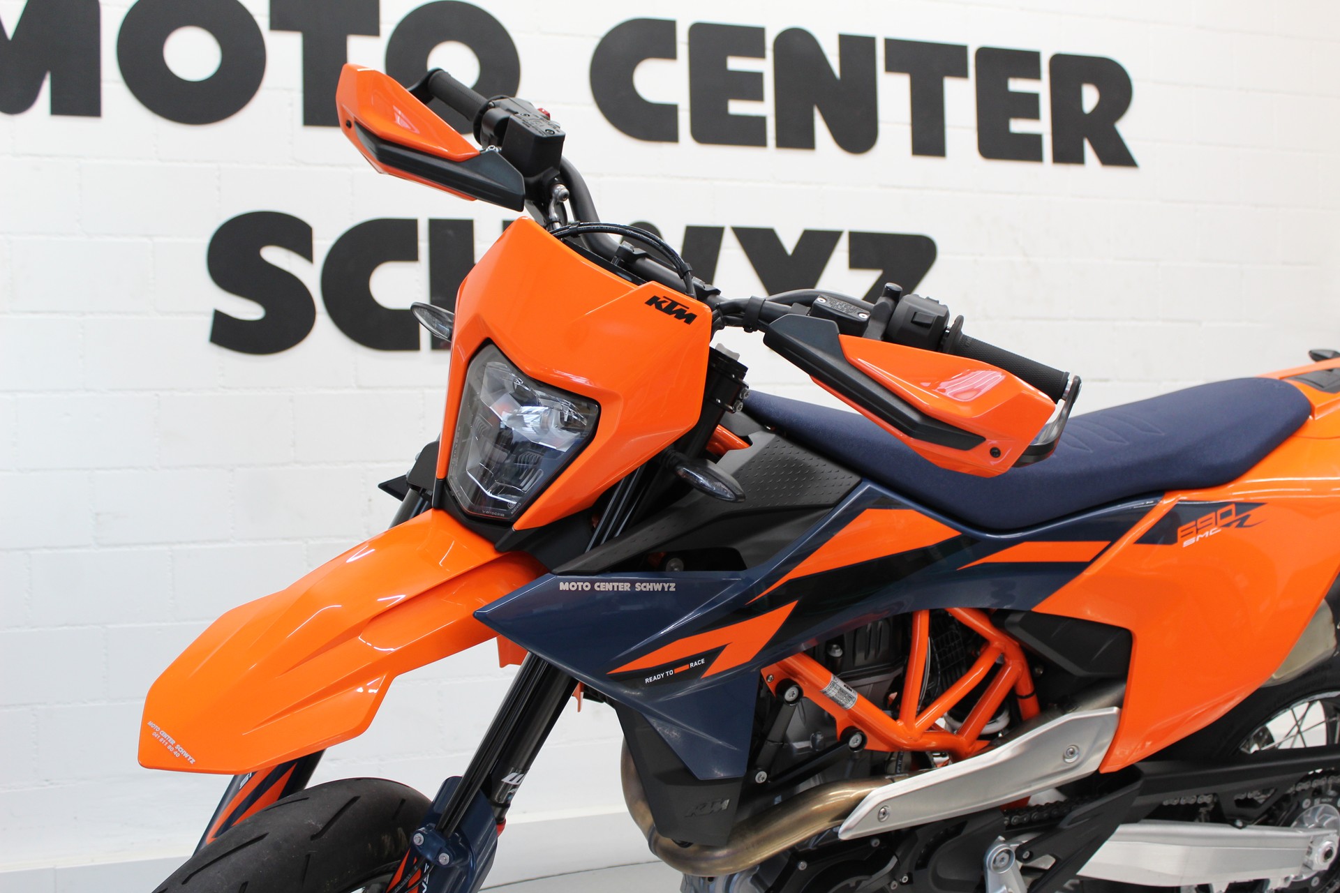 KTM 690 SMC R-image-6
