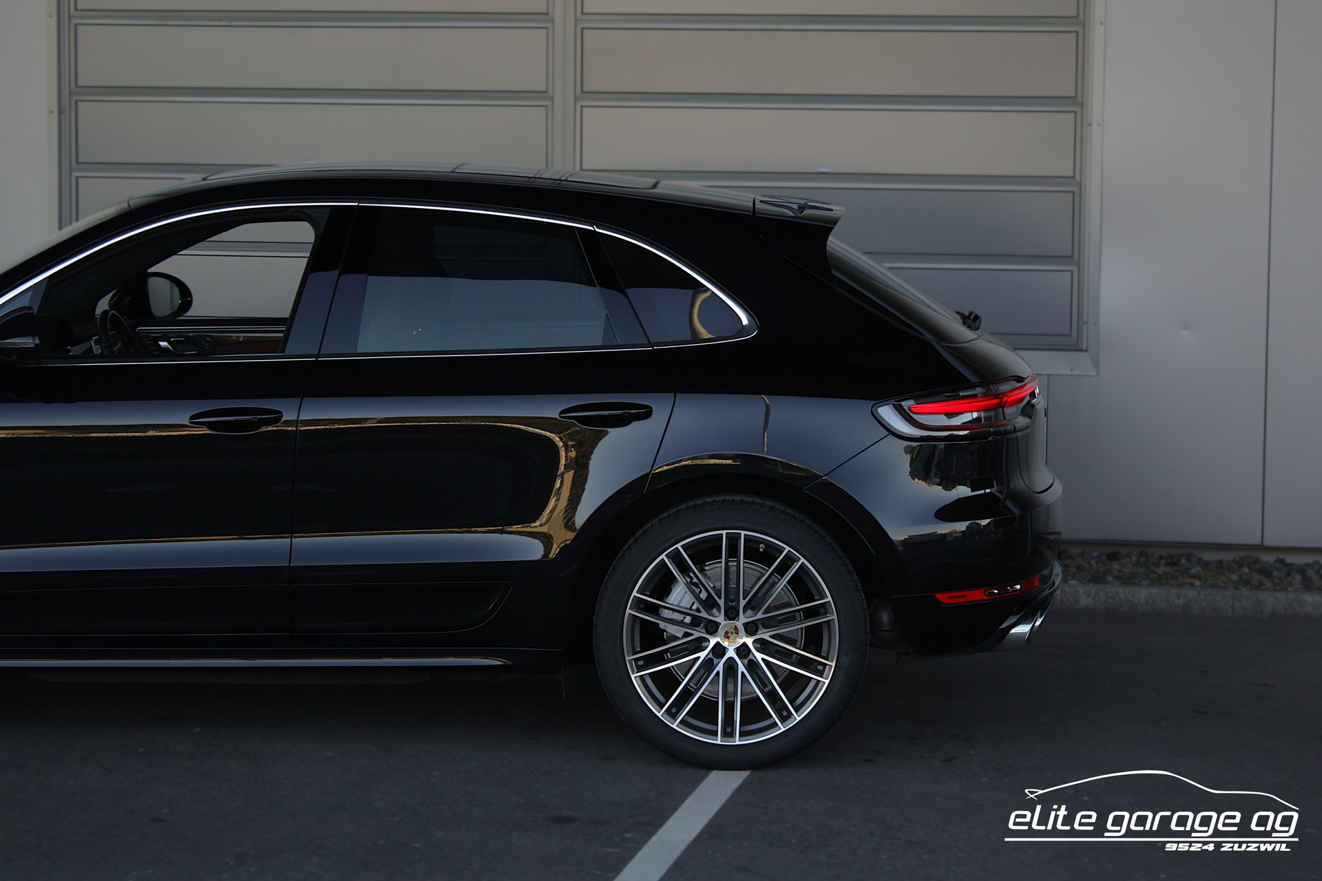 PORSCHE Macan Turbo PDK-image-11