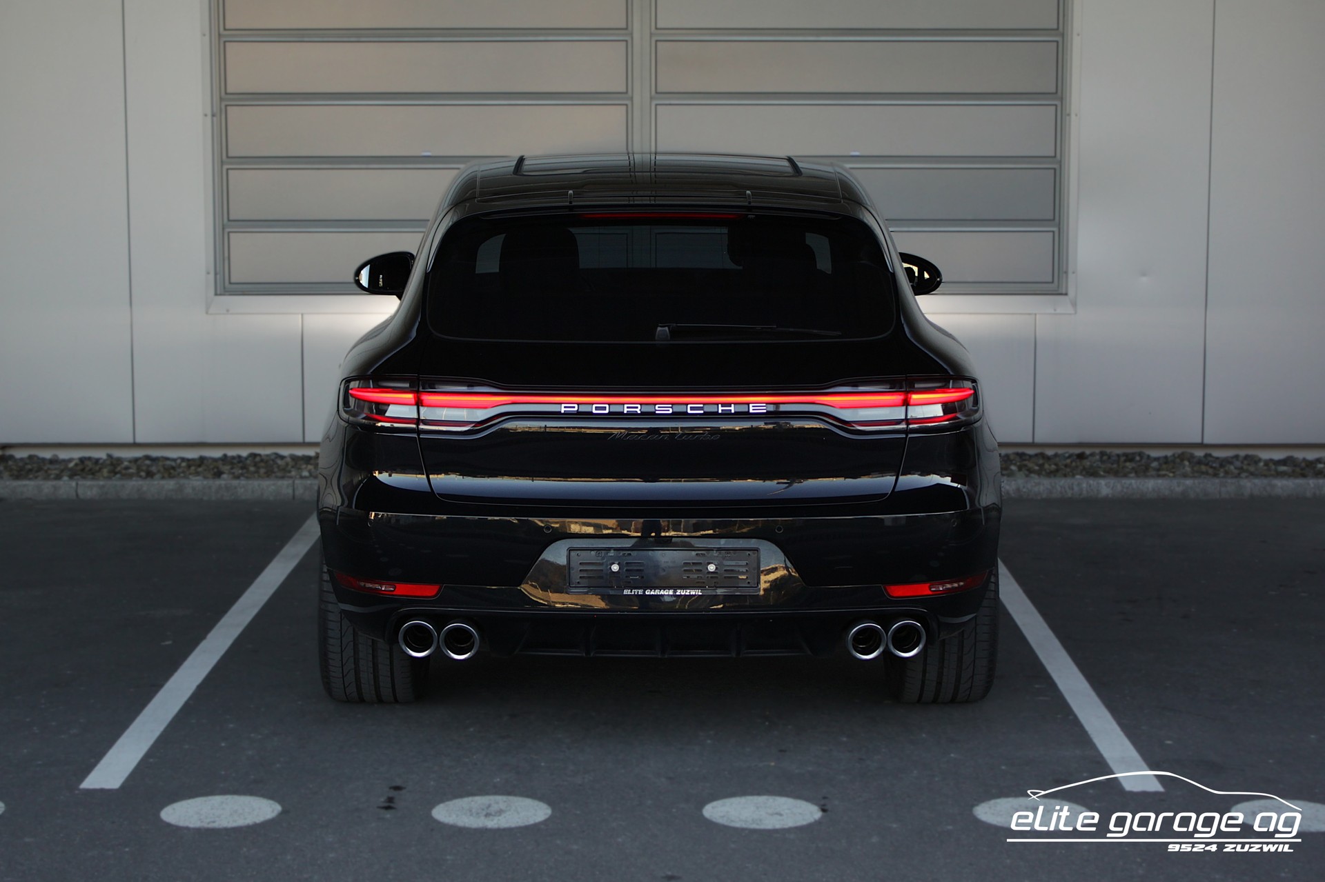 PORSCHE Macan Turbo PDK-image-3