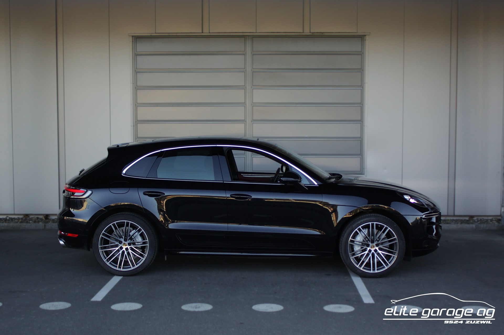 PORSCHE Macan Turbo PDK-image-5