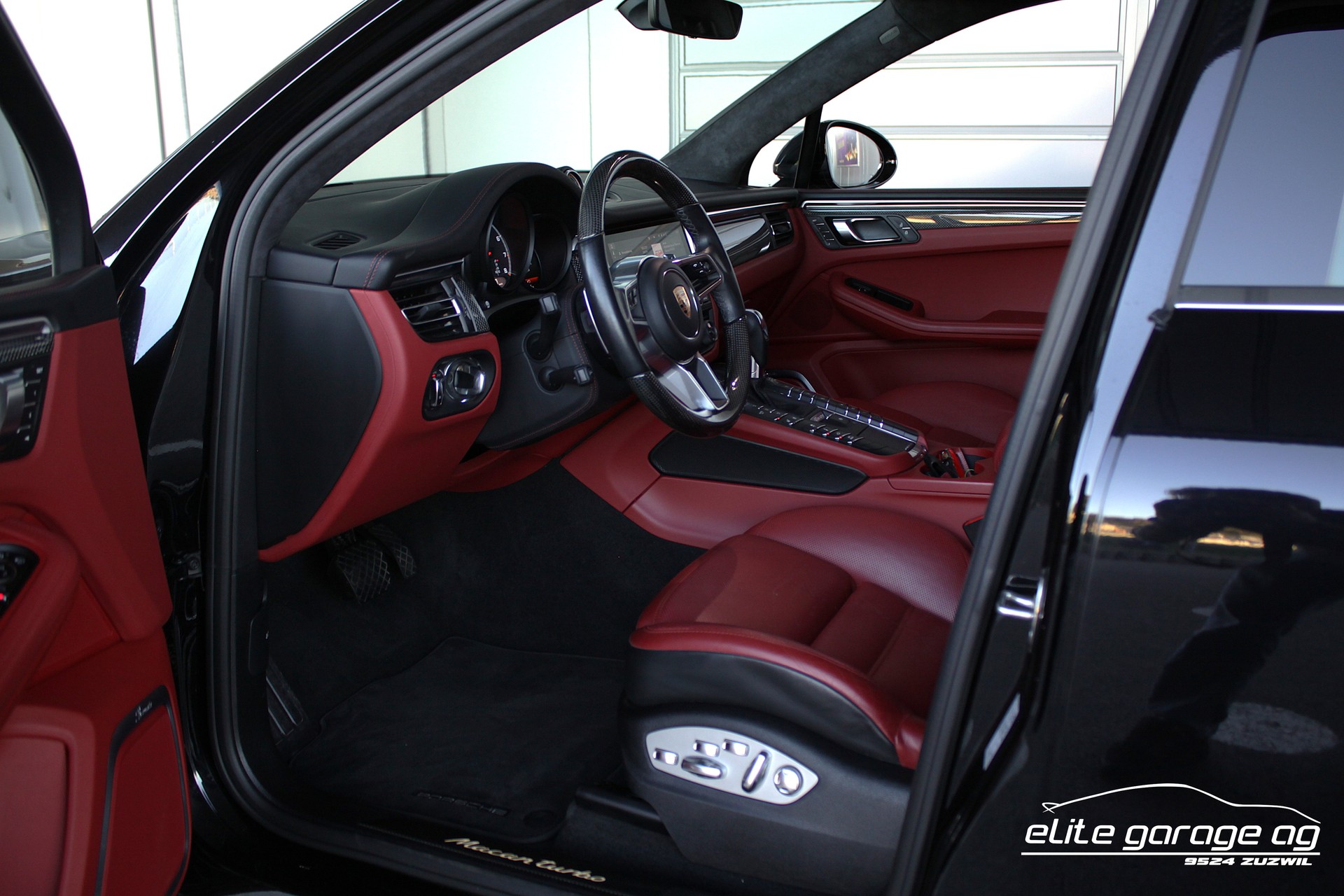 PORSCHE Macan Turbo PDK-image-13