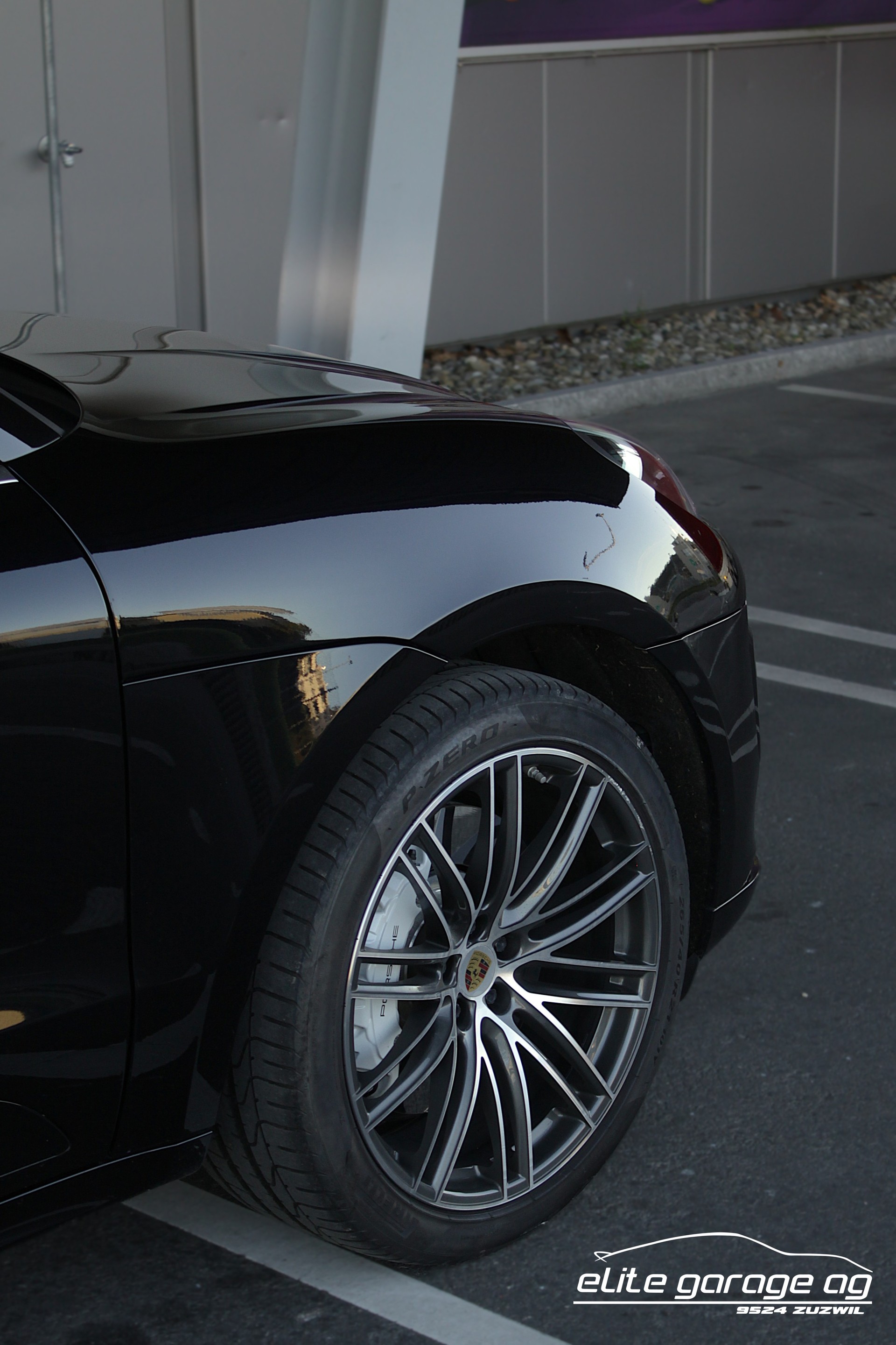 PORSCHE Macan Turbo PDK-image-10