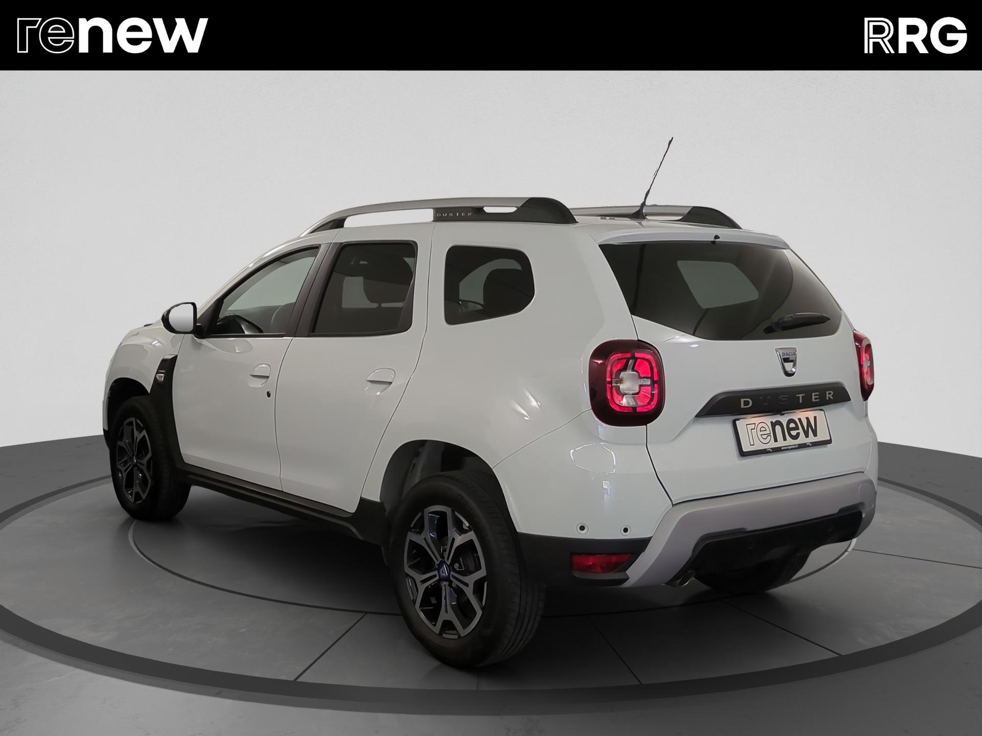 DACIA Duster TCe 130 Celebration 4x2-image-4