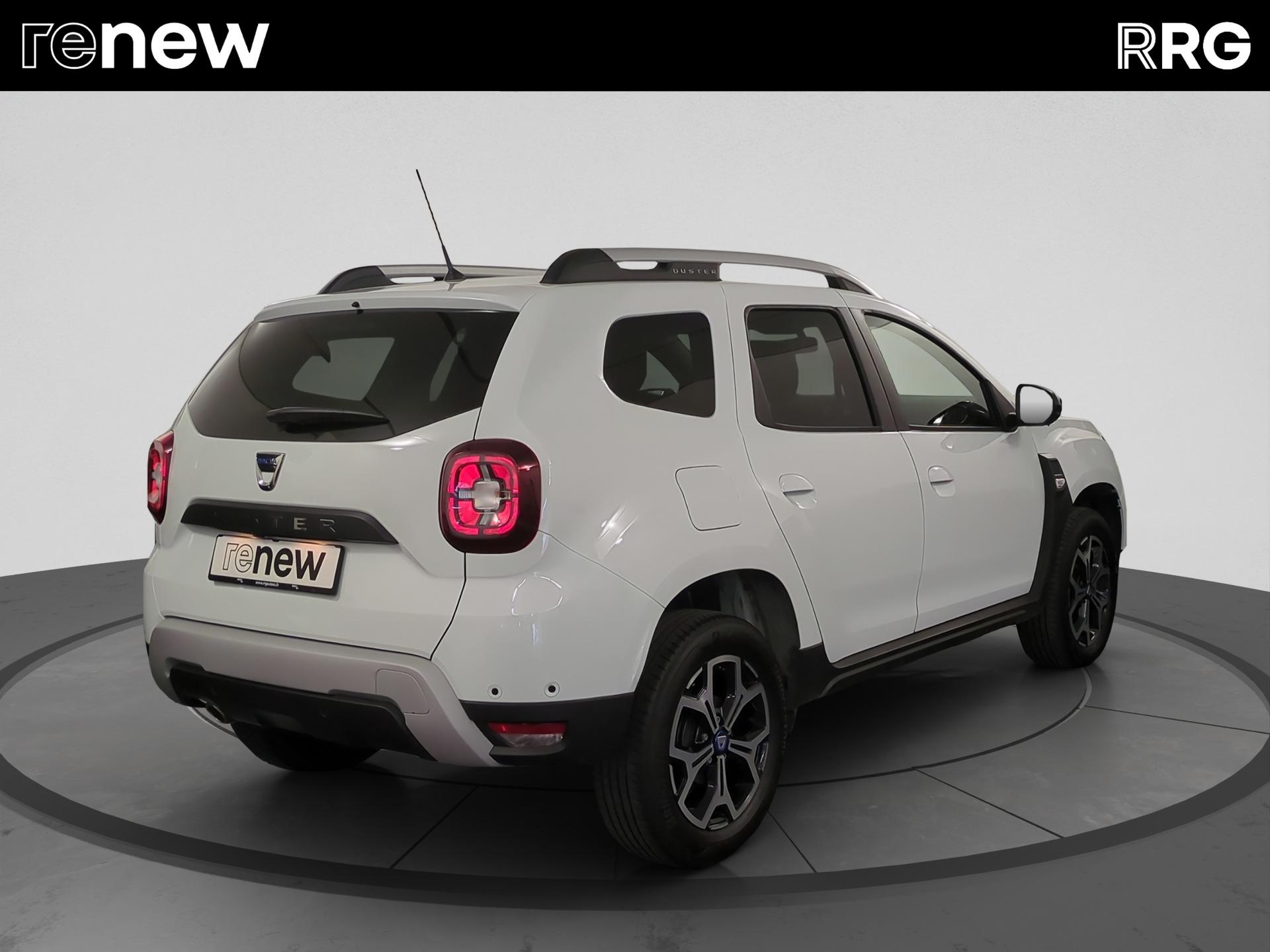 DACIA Duster TCe 130 Celebration 4x2-image-2