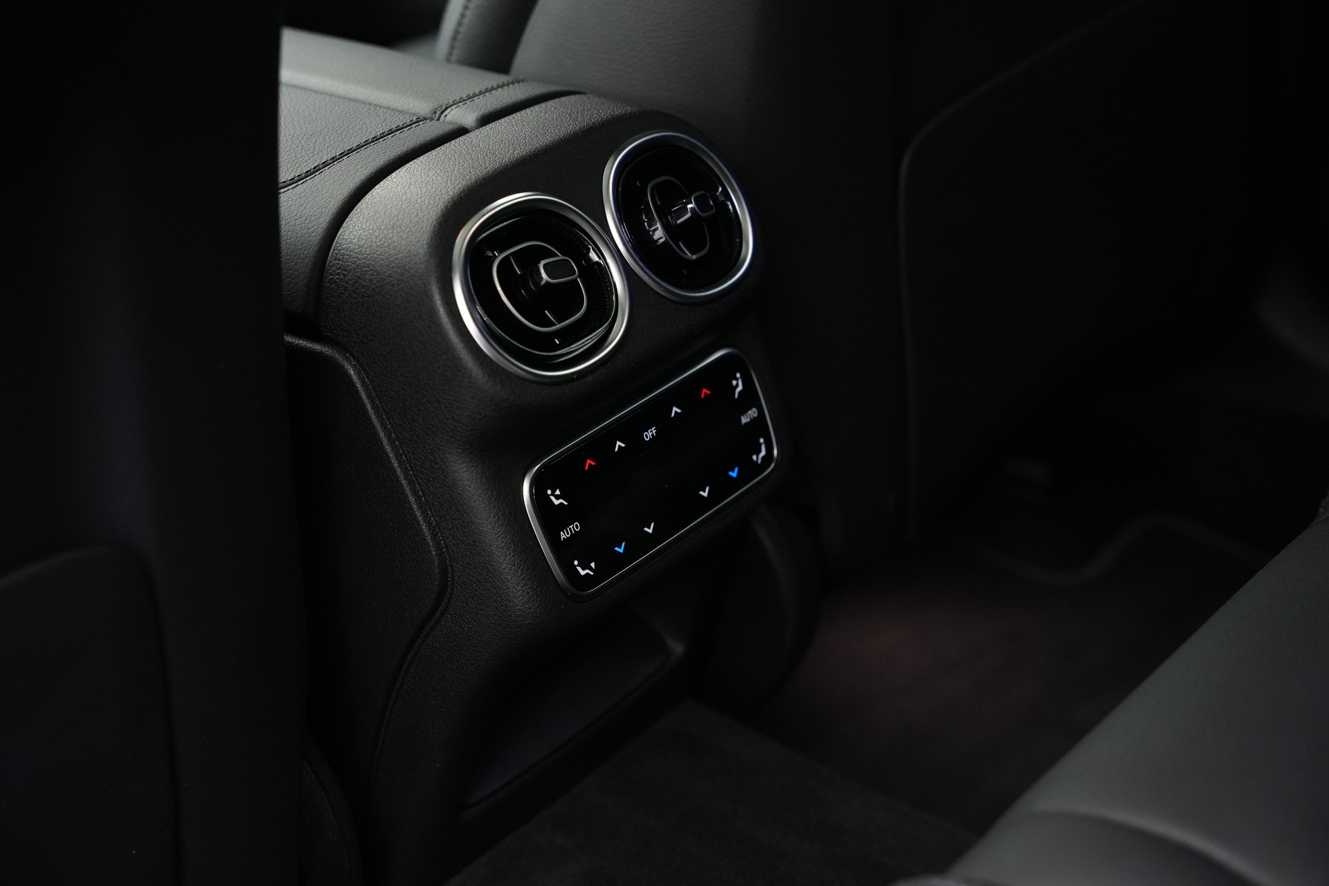 MERCEDES-BENZ GLC 300 e 4Matic 9G-Tronic *CH-Fahrzeug*-image-32