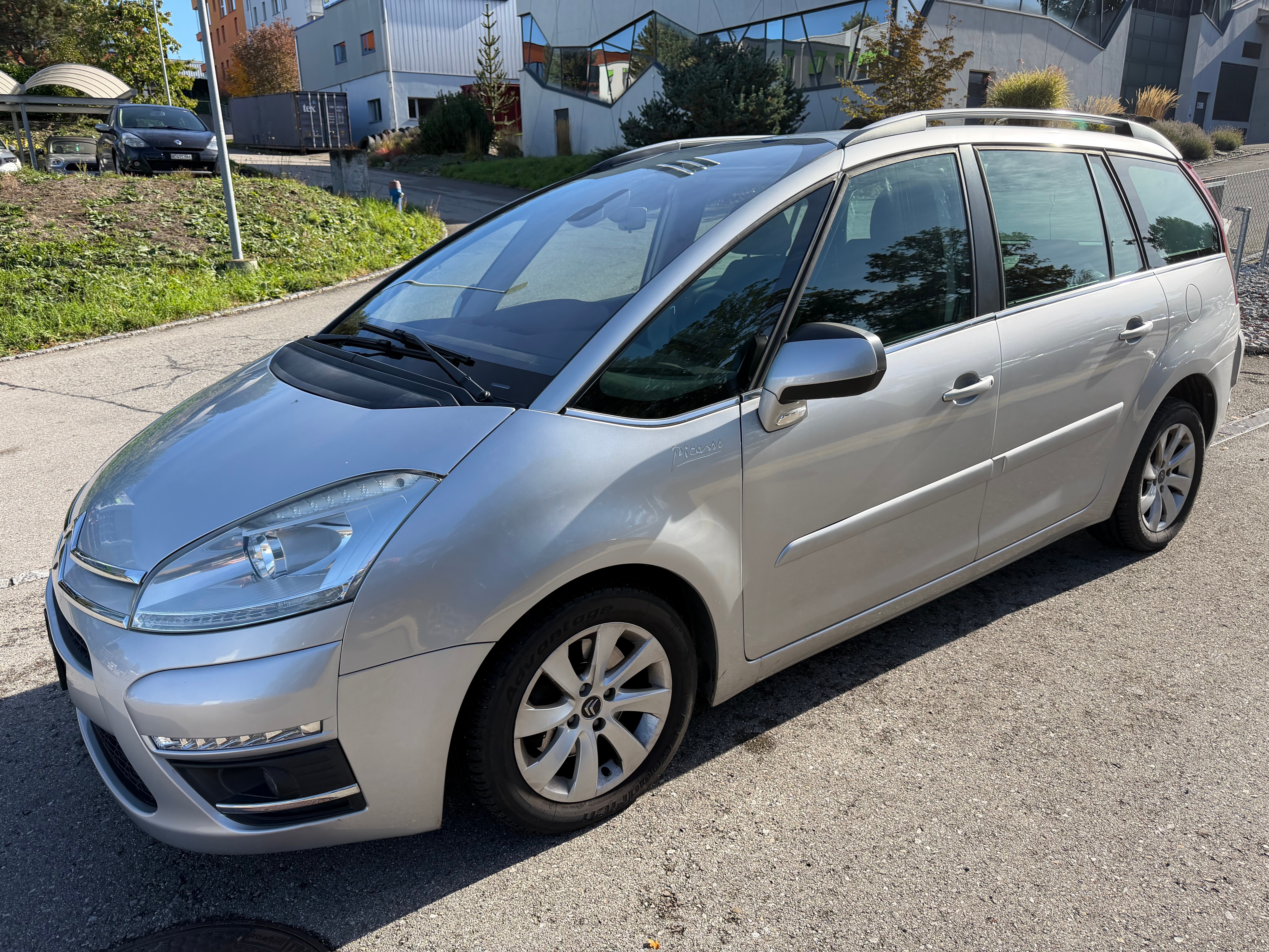 Car photo