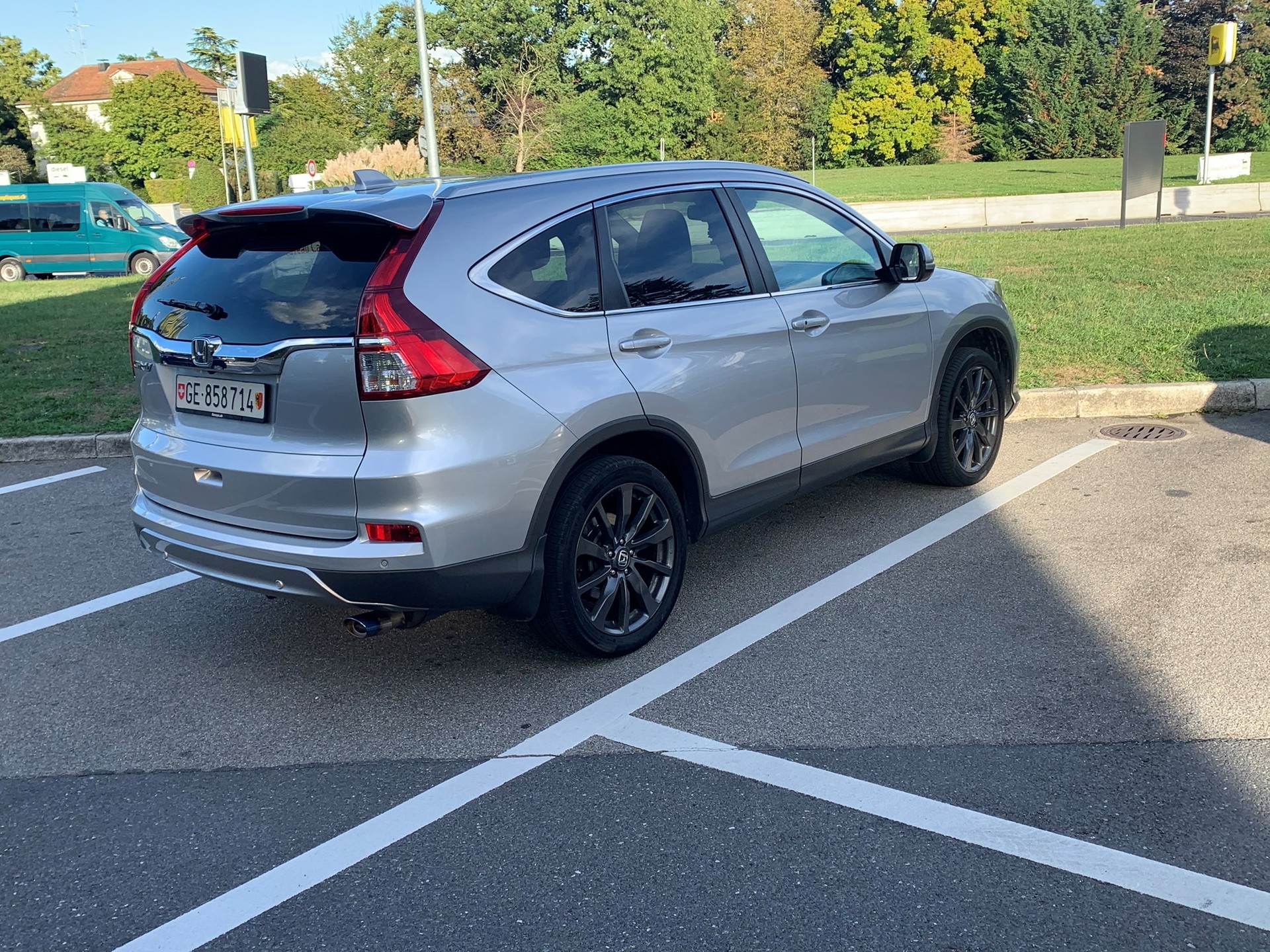 HONDA CR-V 1.6 i-DTEC Executive 4WD Automatic-image-0