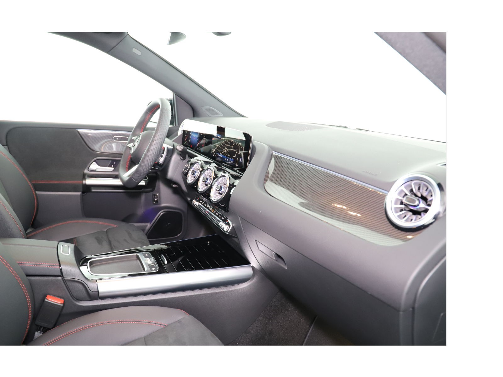 MERCEDES-BENZ B 180-image-10