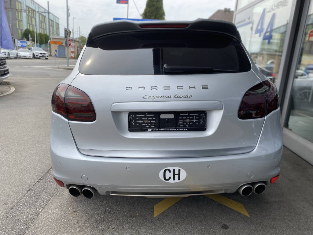 PORSCHE Cayenne 4.8 V8 Turbo TipTronic-image-5