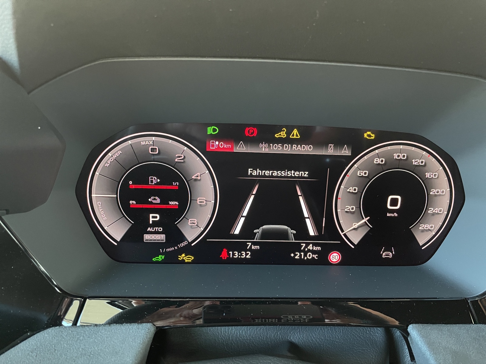 AUDI A3 Sportback 45 TFSI e S line Attraction S-tronic-image-10