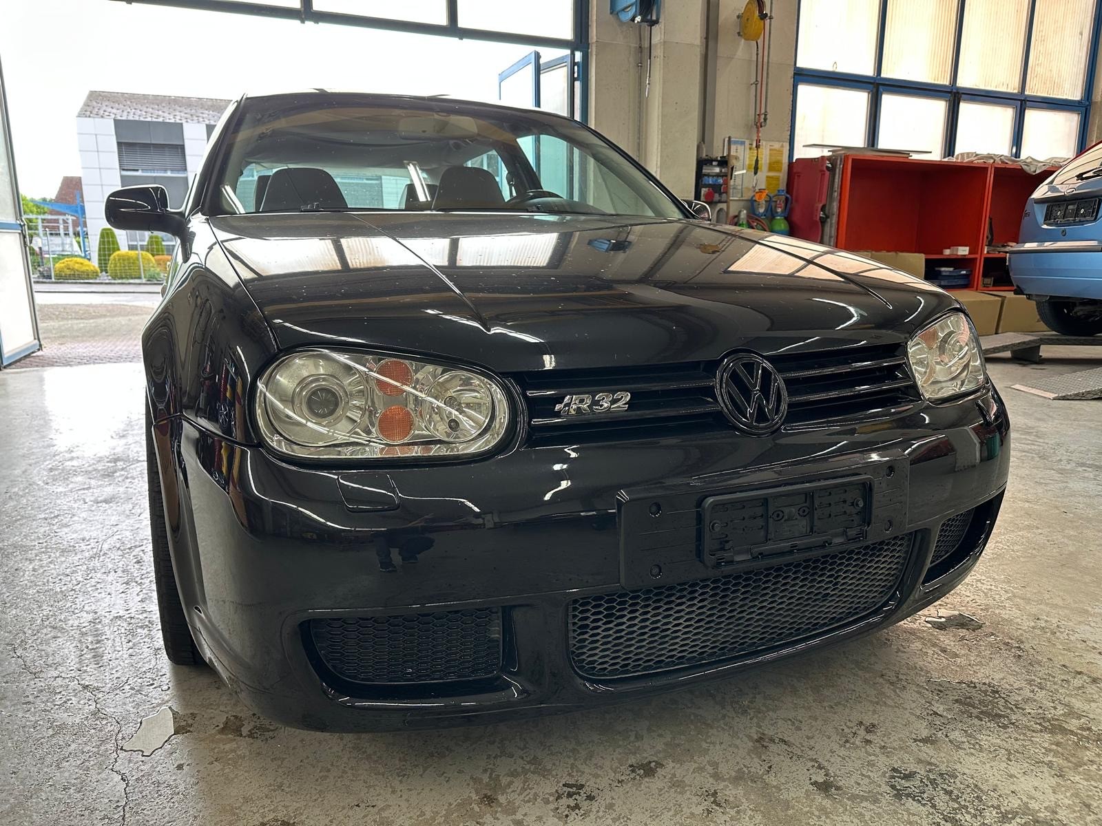VW Golf R32 4Motion