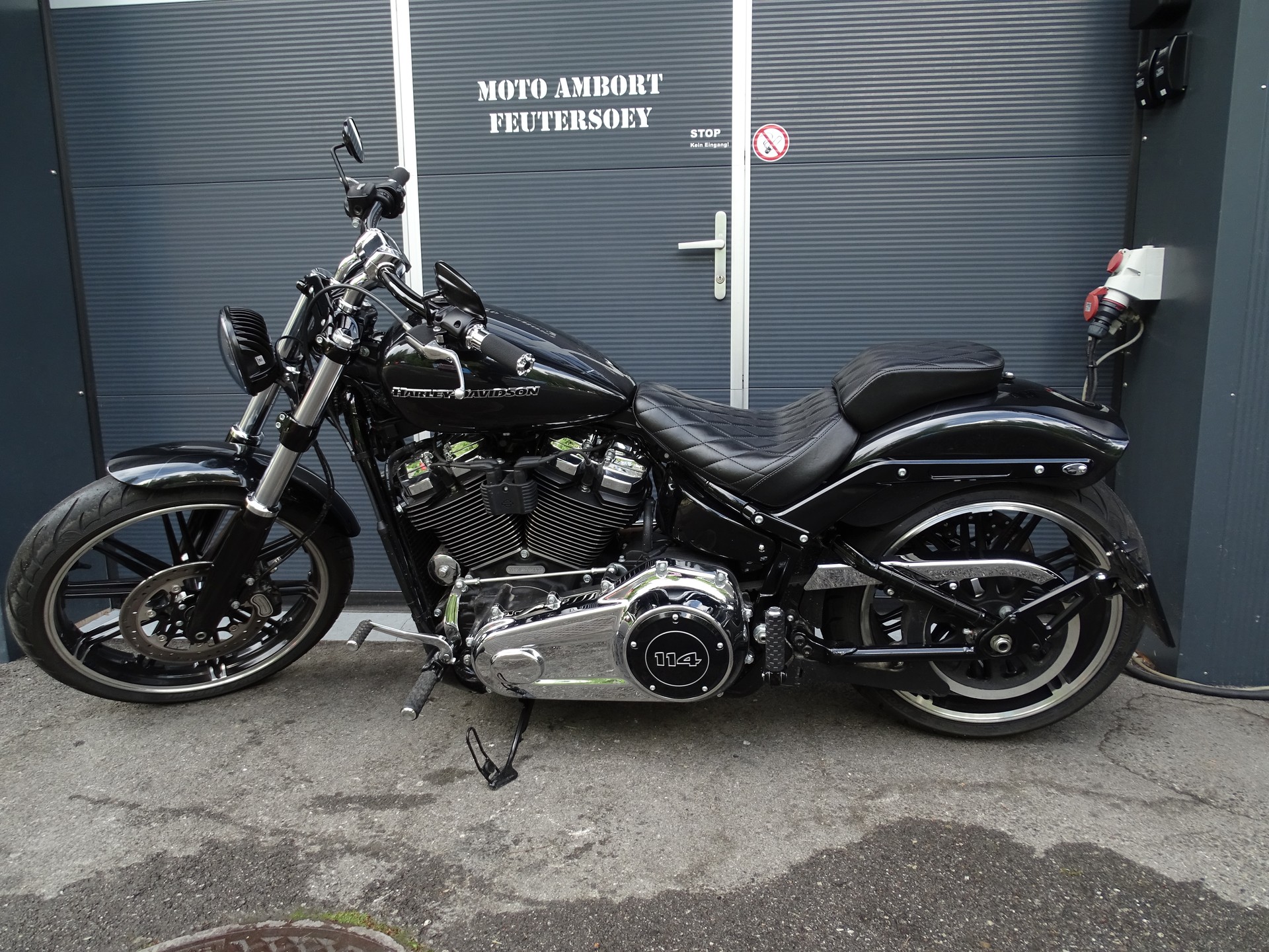 HARLEY-DAVIDSON FXBRS Breakout 114 ABS-image-1