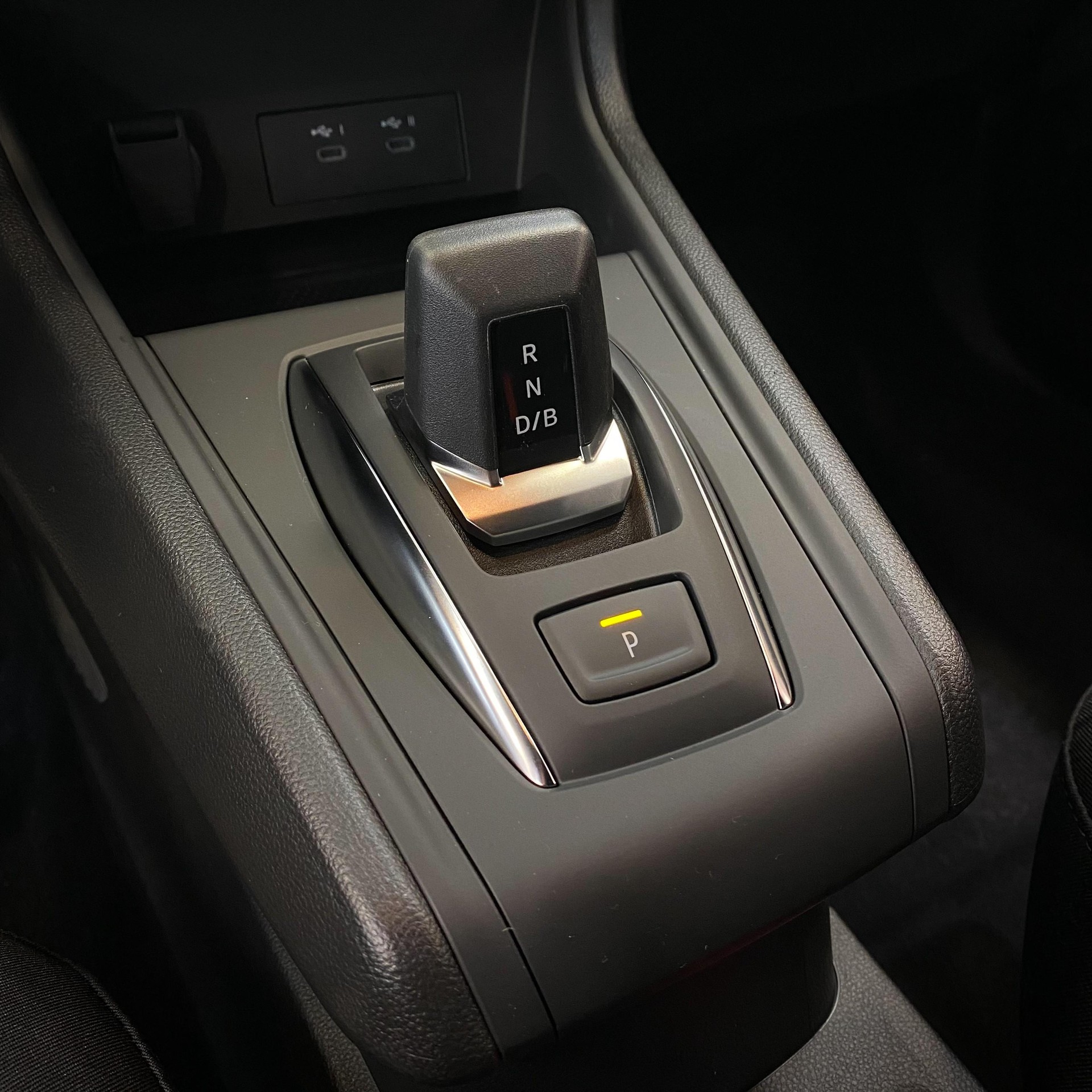 MITSUBISHI ASX 1.8 HEV Invite-image-7