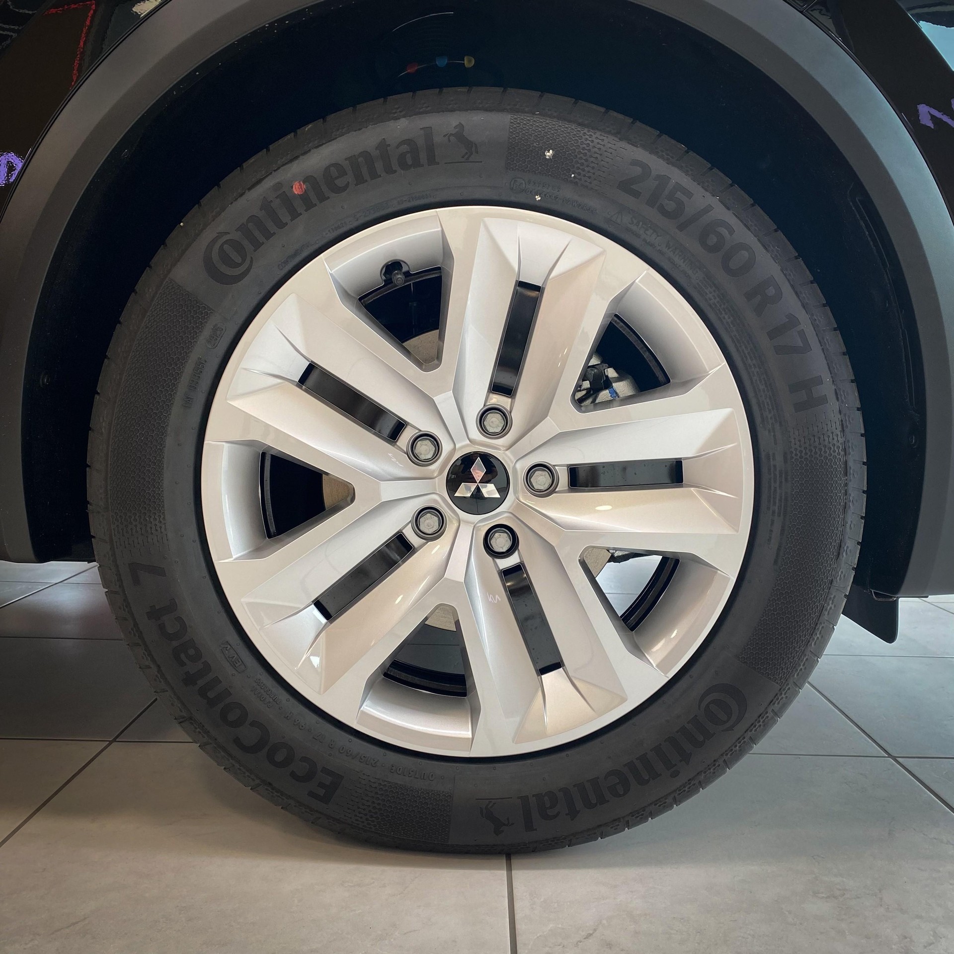 MITSUBISHI ASX 1.8 HEV Invite-image-2