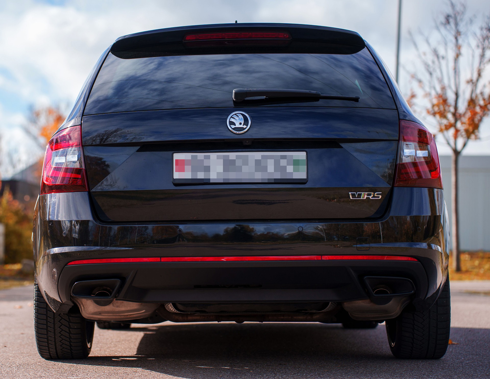 SKODA Octavia Combi 2.0 TSI RS DSG-image-15