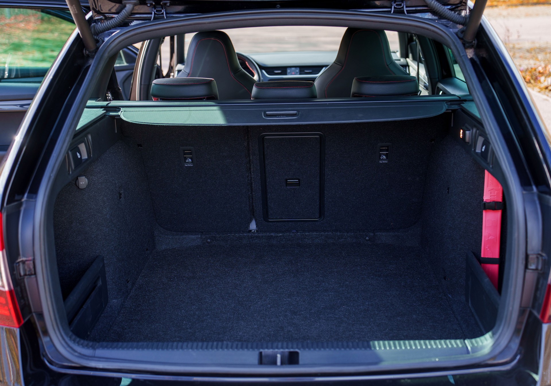 SKODA Octavia Combi 2.0 TSI RS DSG-image-19