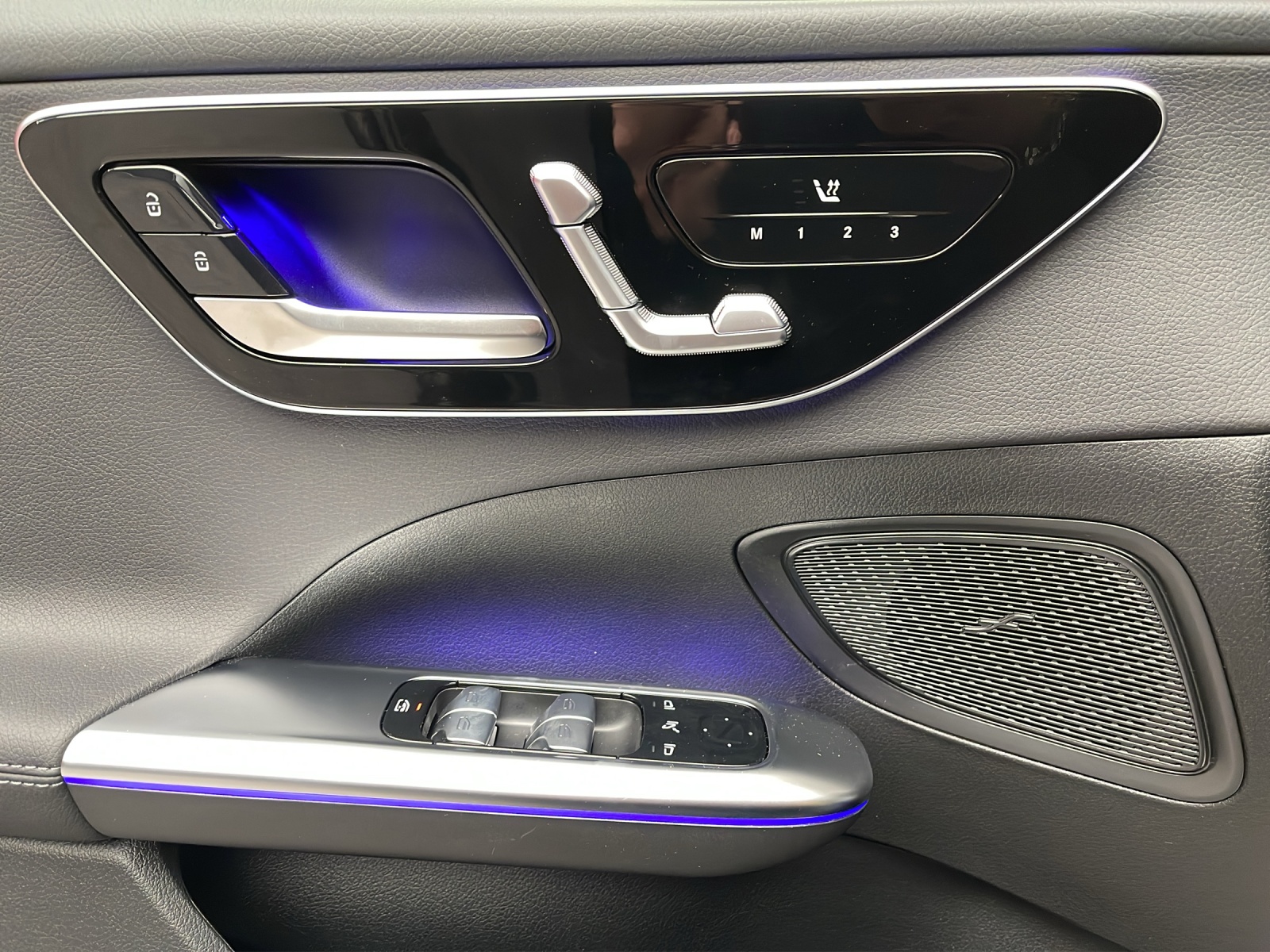 MERCEDES-BENZ C 220 d 4MATIC T-Modell Swiss Star-image-12