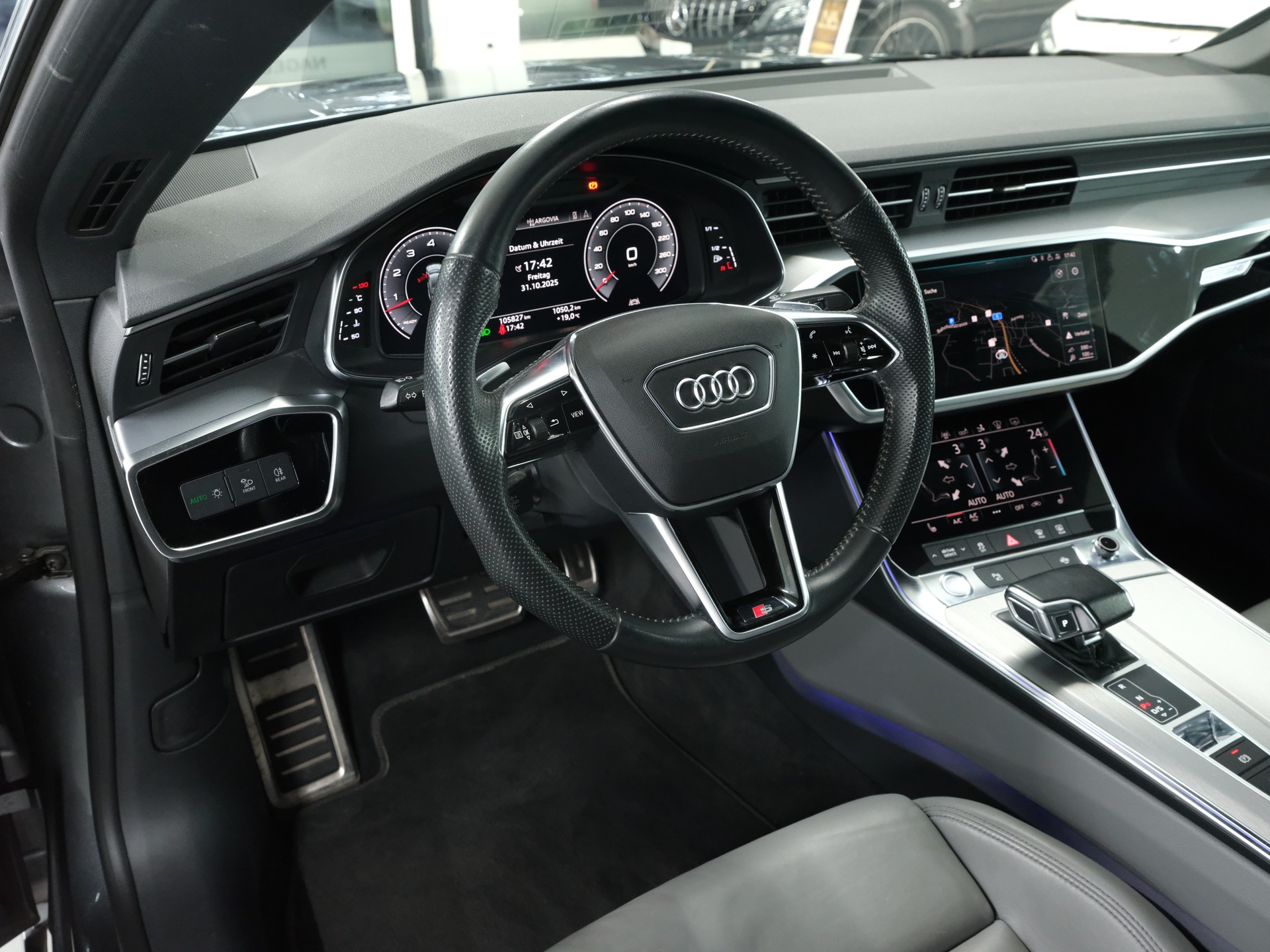 AUDI A7 Sportback 55 TFSI quattro S-tronic-image-8