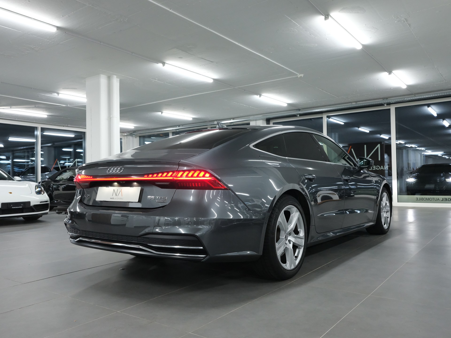 AUDI A7 Sportback 55 TFSI quattro S-tronic-showroom-element-2