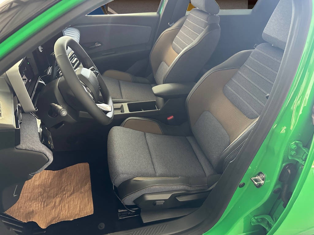 RENAULT R5 E-Tech Comfort Range techno-image-6