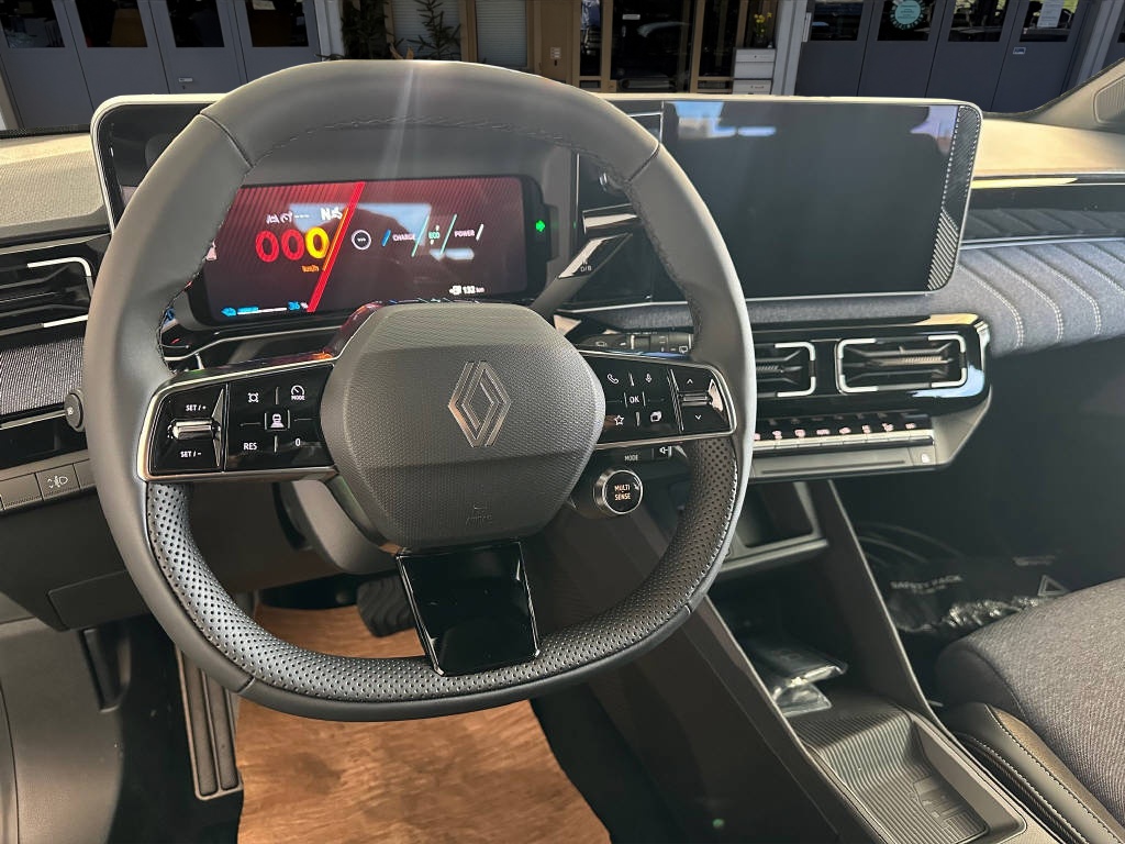 RENAULT R5 E-Tech Comfort Range techno-image-7