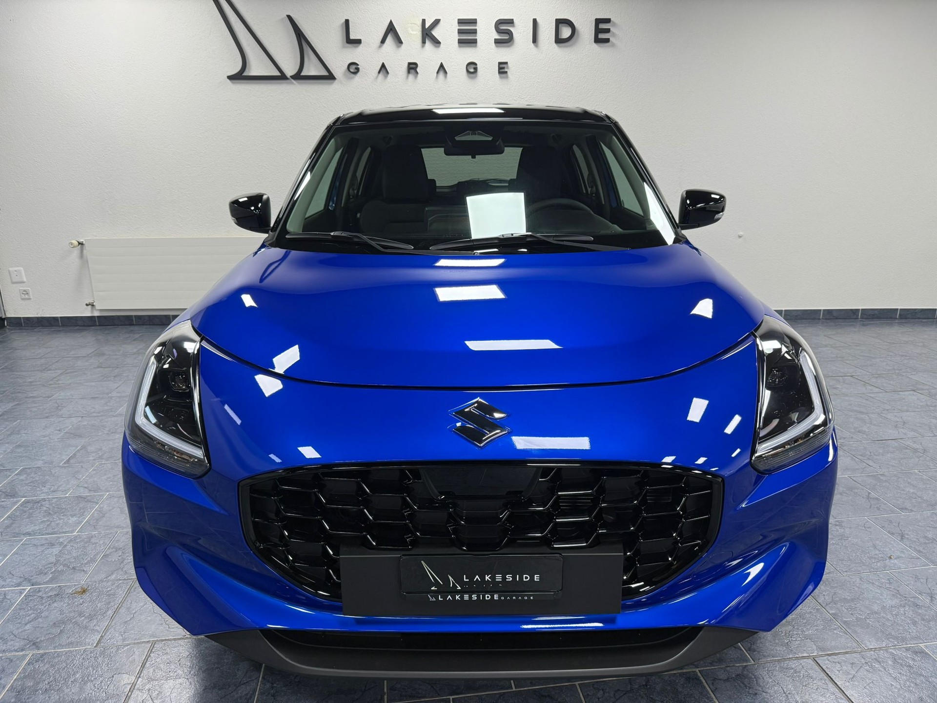 SUZUKI Swift 1.2 Compact Top Hybrid CVT-image-1