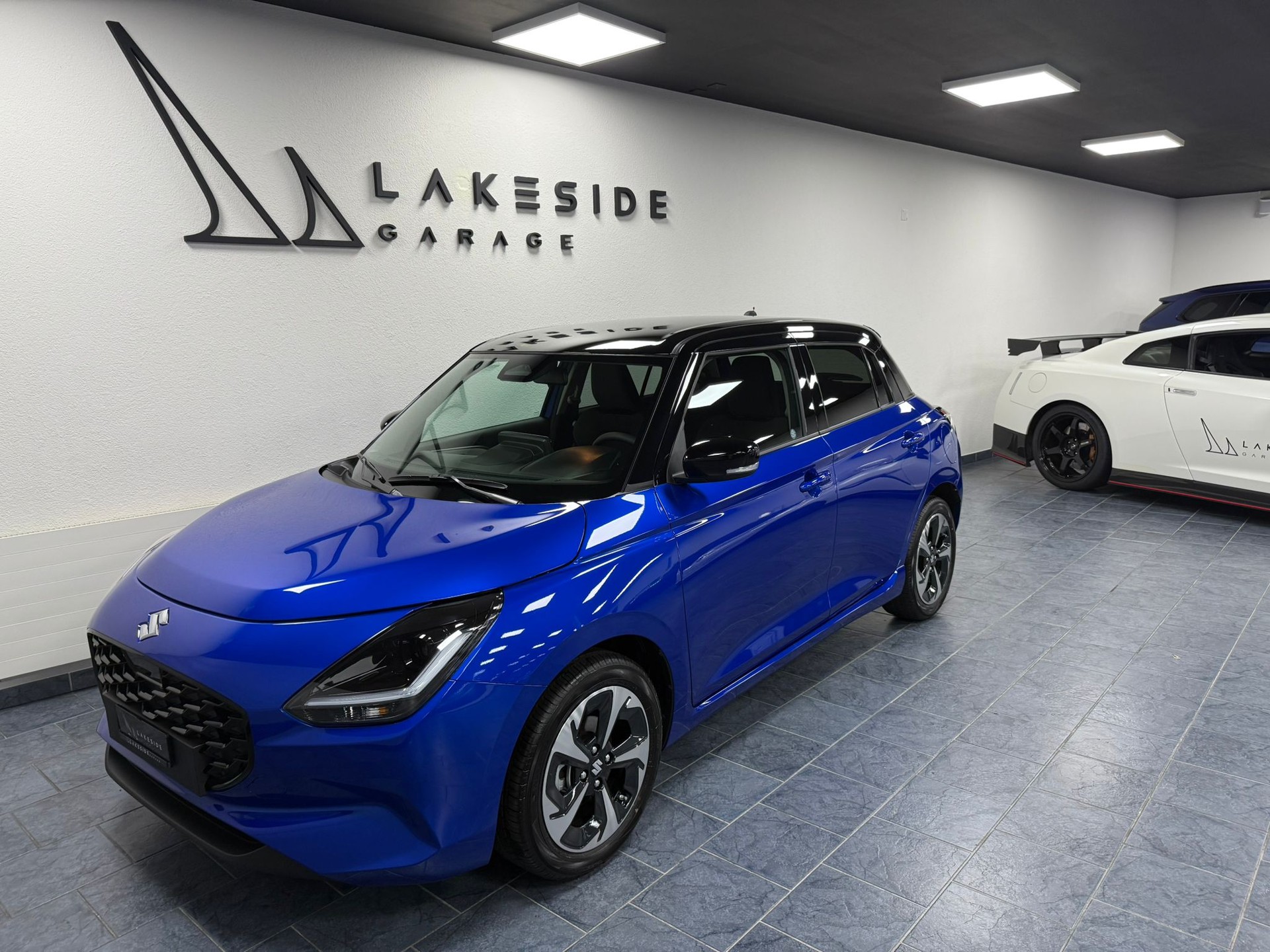 SUZUKI Swift 1.2 Compact Top Hybrid CVT-image-0