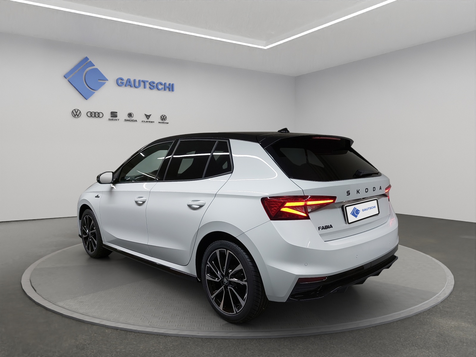 SKODA Fabia 1.0 TSI Monte Carlo DSG-image-2