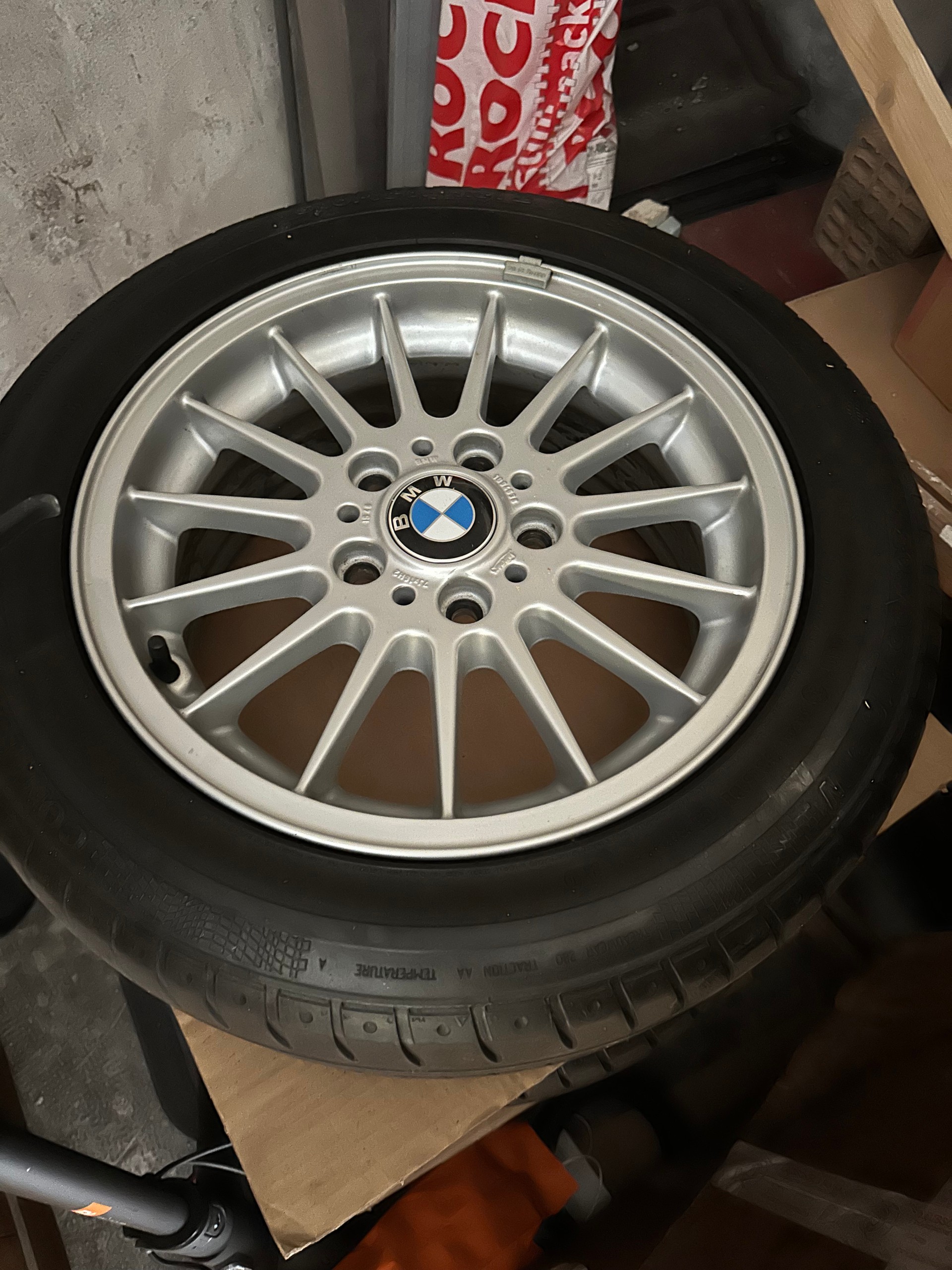 BMW 328i Cabrio-image-11