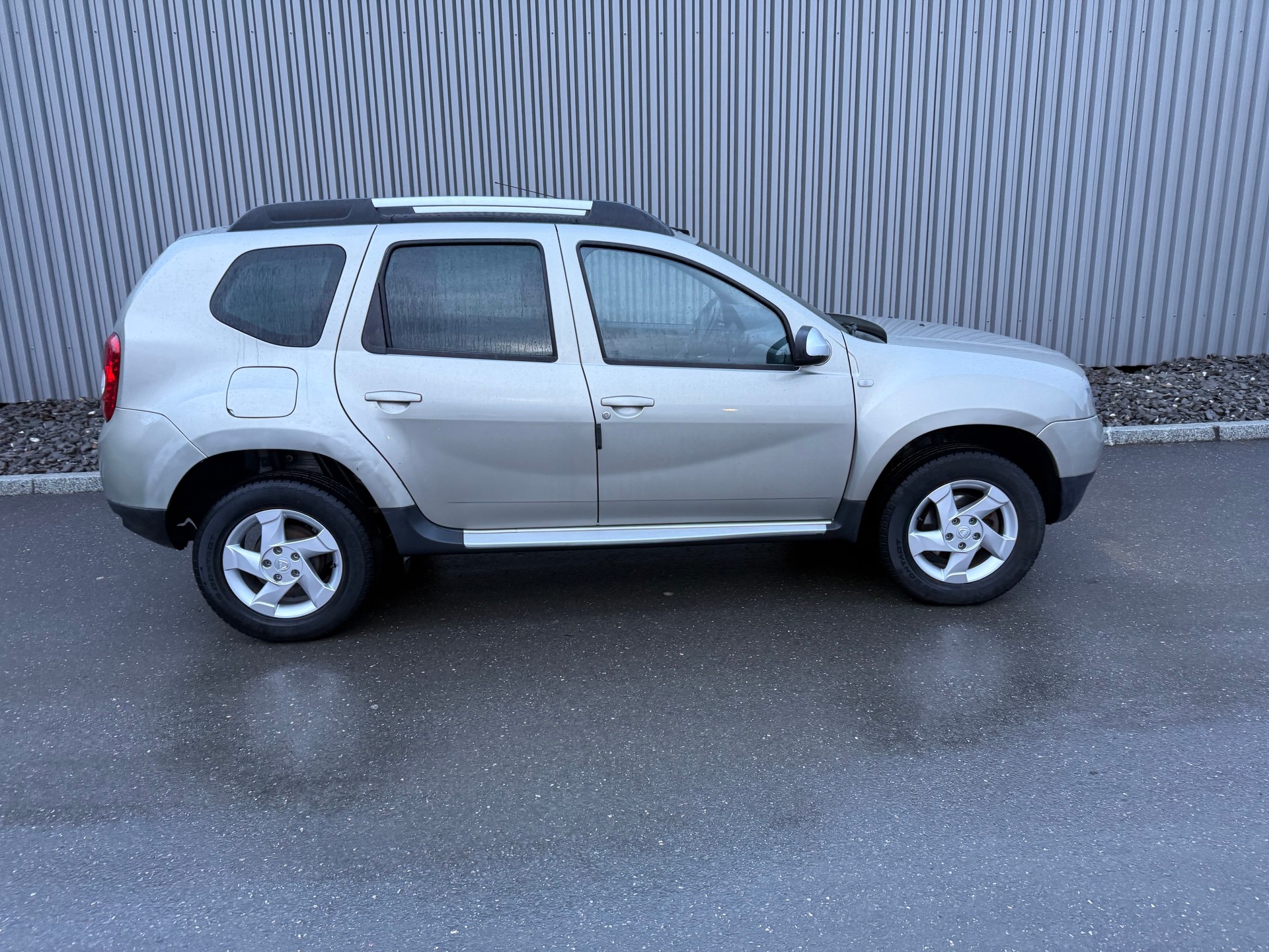 DACIA Duster 1.6 Ambiance 4x4-image-6
