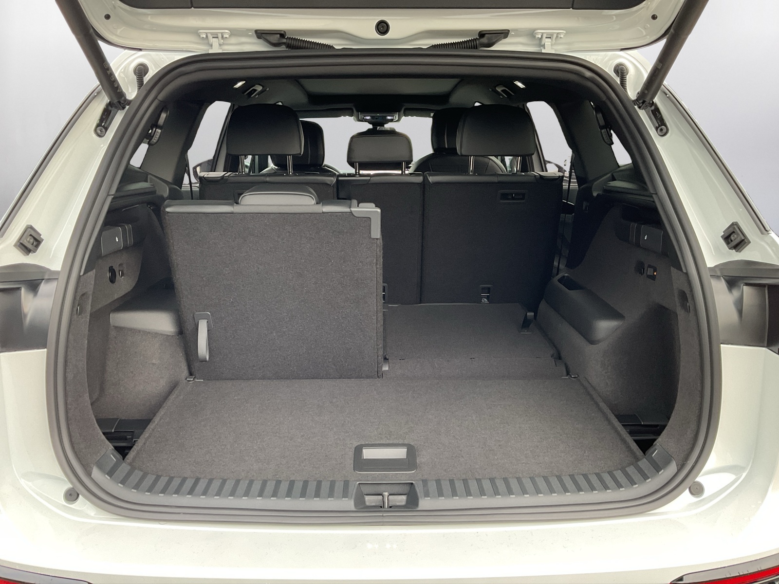 VW Tayron 2.0 TDI SCR R-Line 4Motion DSG-image-11