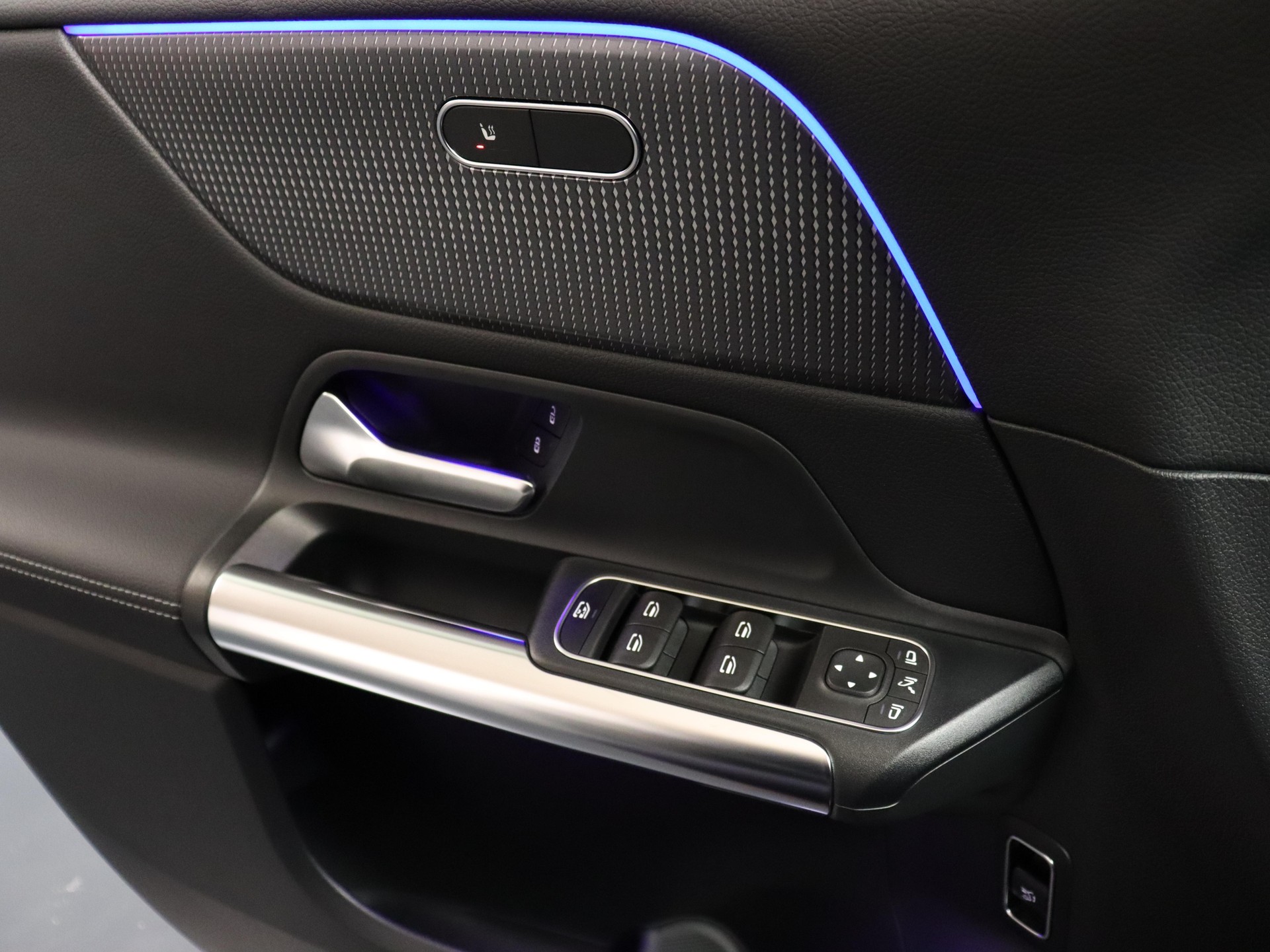MERCEDES-BENZ B 200 Night Star-image-9