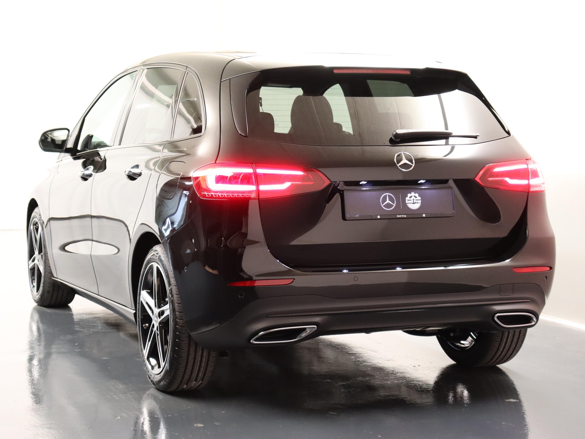 MERCEDES-BENZ B 200 Night Star-image-4