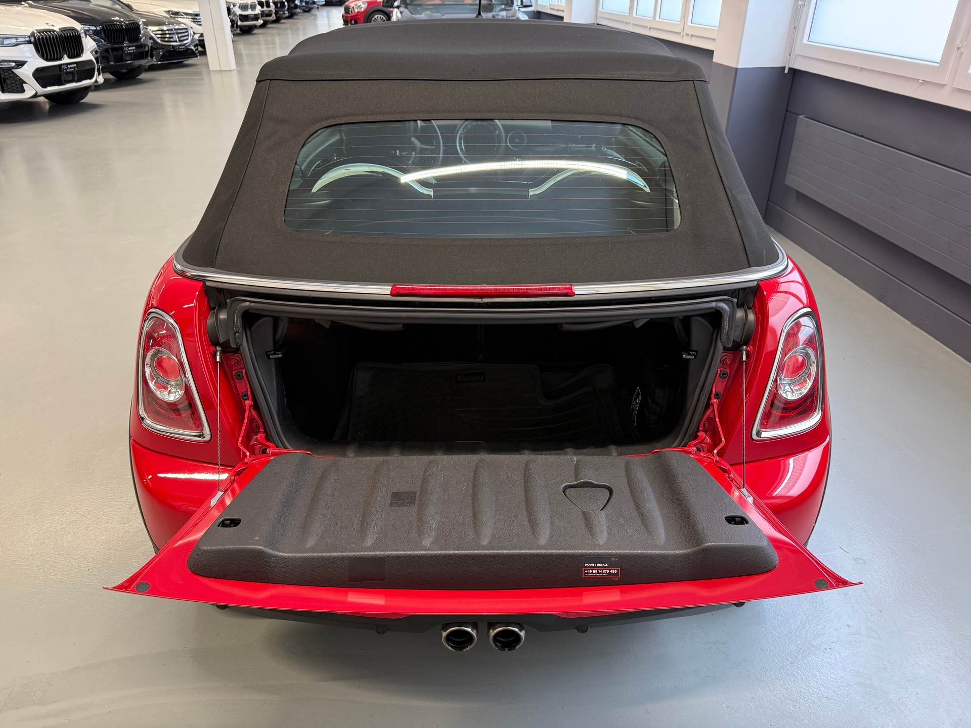 MINI Cooper S Cabriolet-image-13