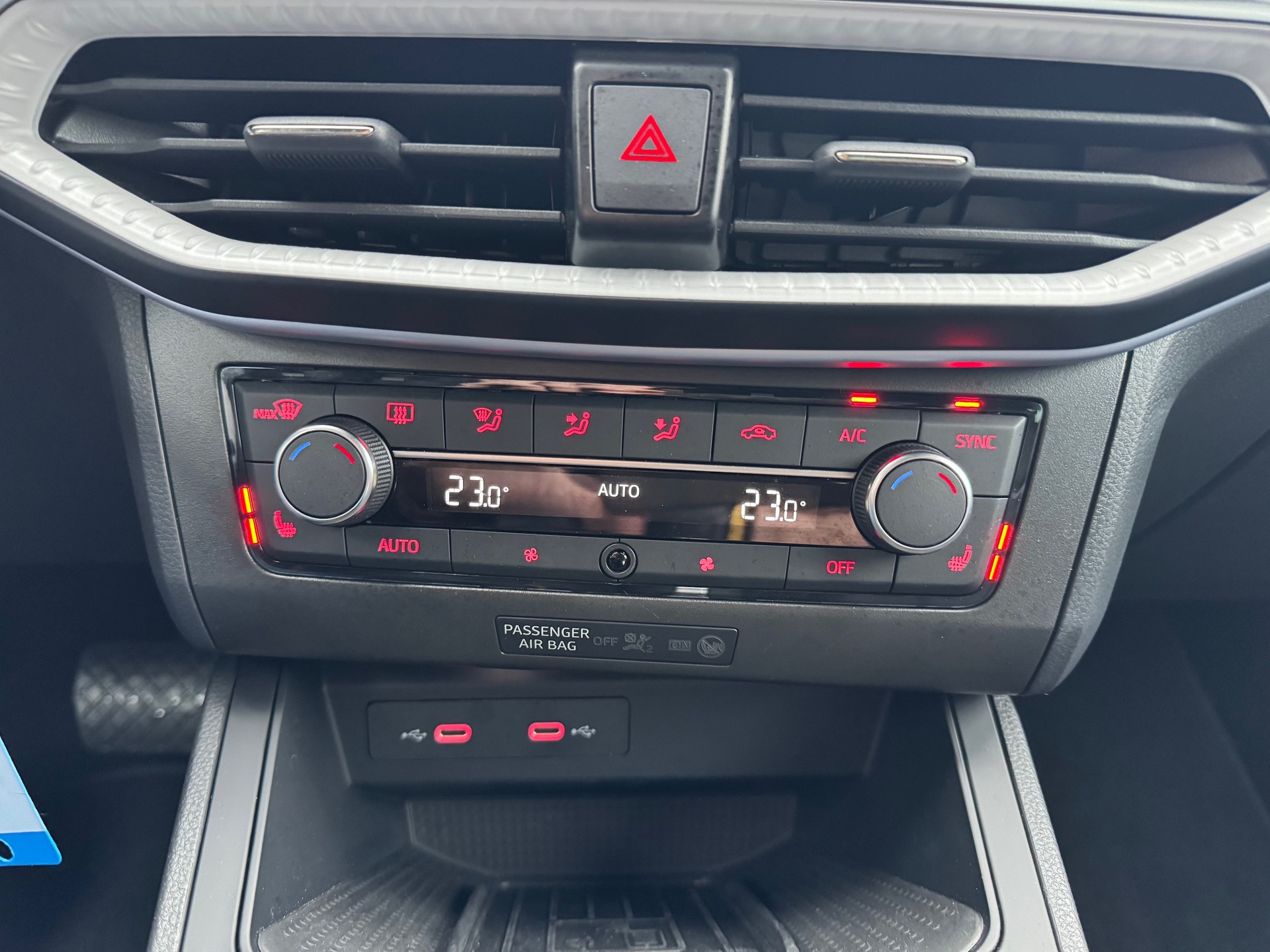 SEAT Ibiza 1.5 EcoTSI FR DSG-image-12