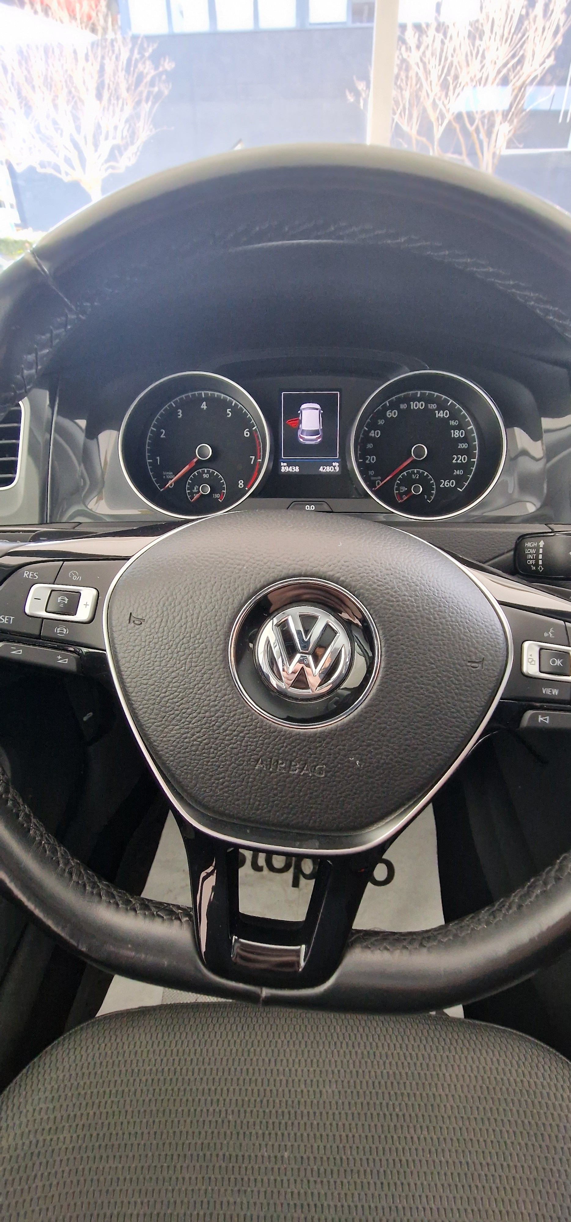 VW Golf 1.5 TSI EVO Highline DSG-image-8