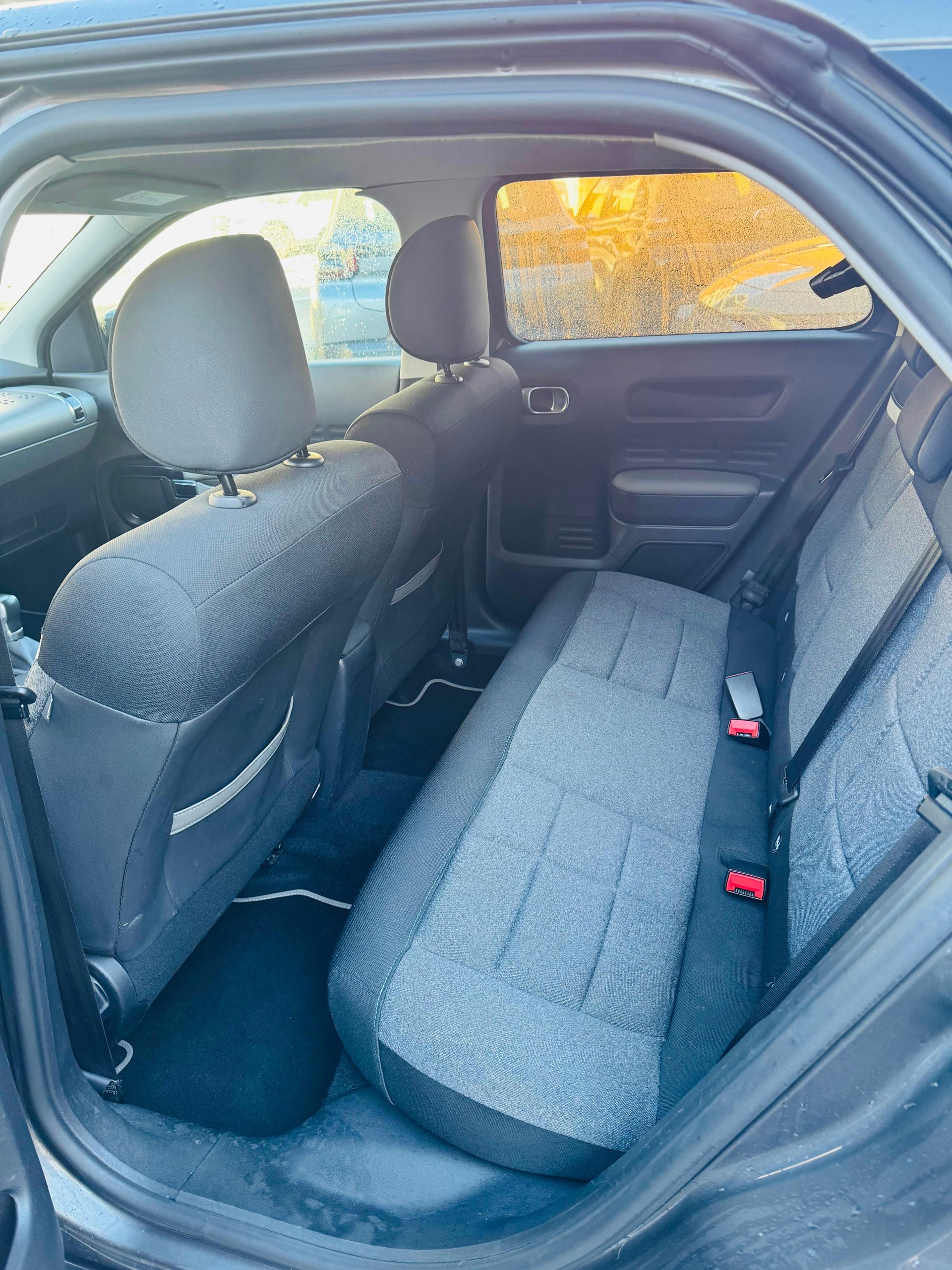 CITROEN C4 Cactus 1.2 PureTech Shine-image-9