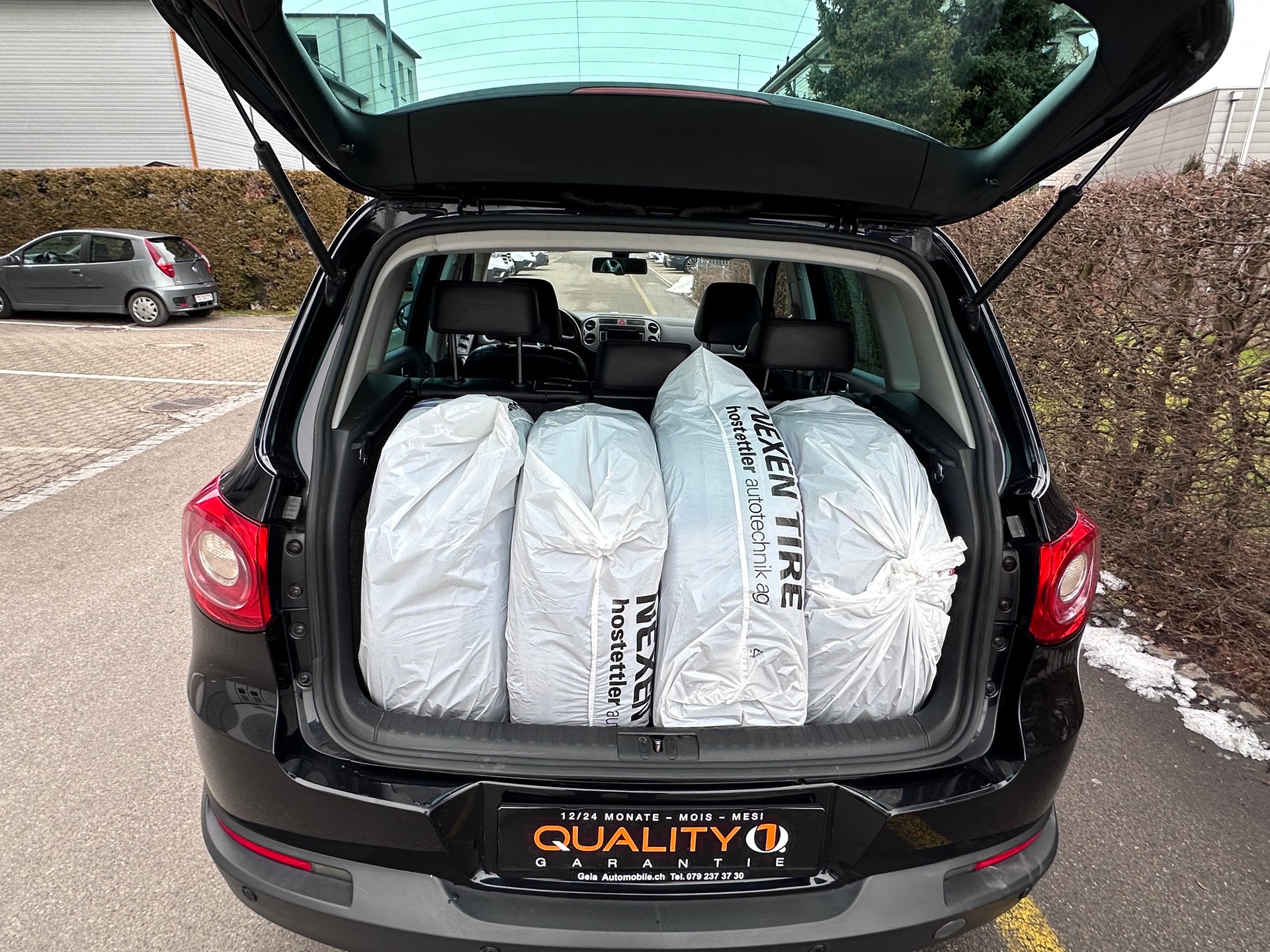 VW Tiguan 2.0 TSI Sport&Style-image-14