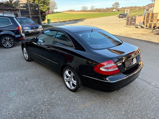 MERCEDES-BENZ CLK 320 Avantgarde Automatic Designo-image-3