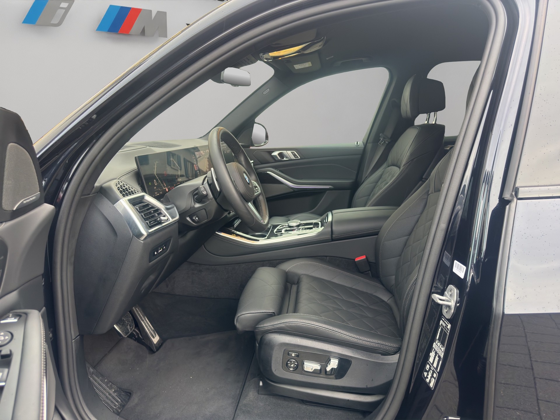 BMW X5 xDrive 48V 30d M Sport Steptronic-image-16