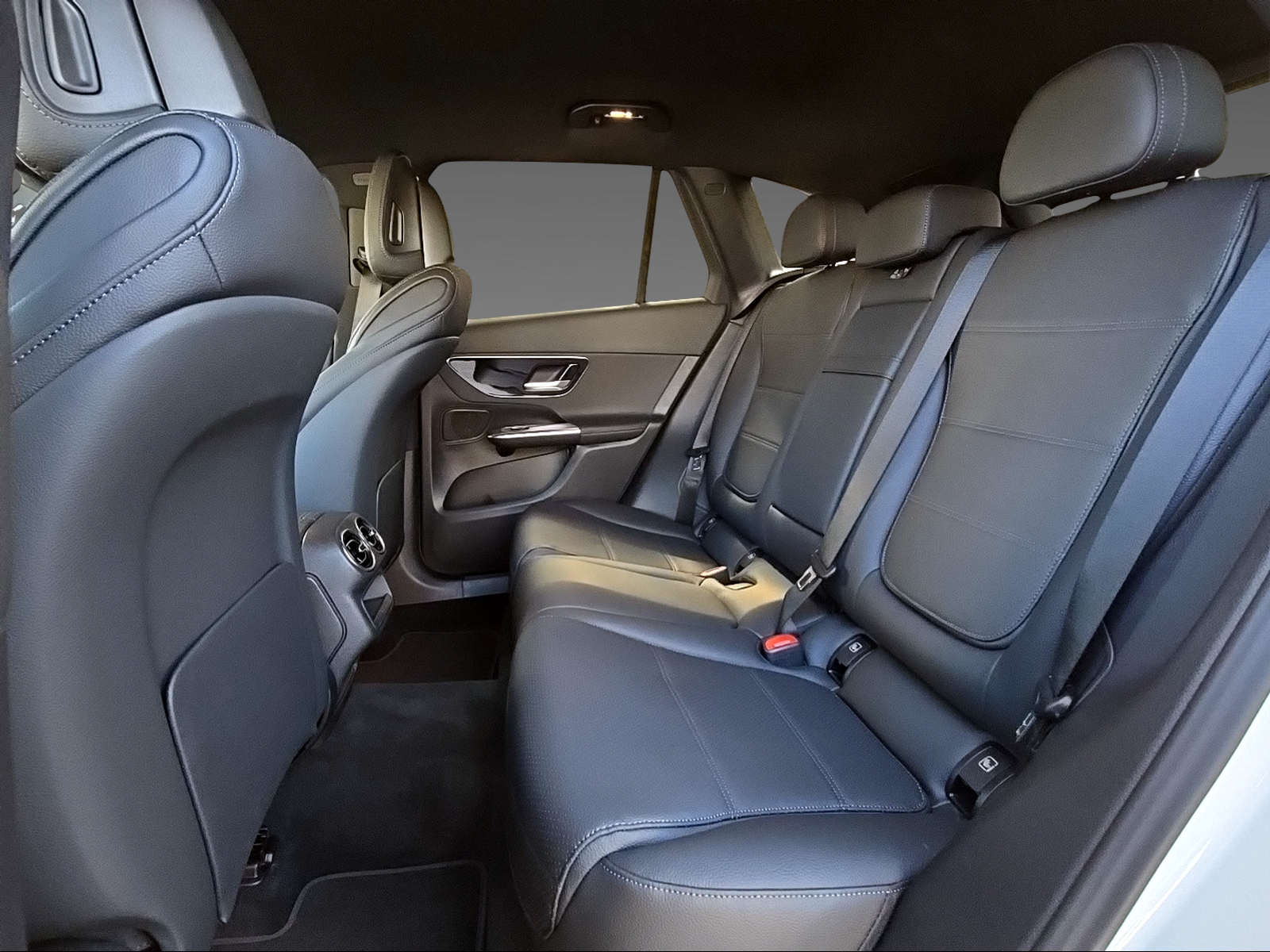 MERCEDES-BENZ GLC 200 4Matic-image-9