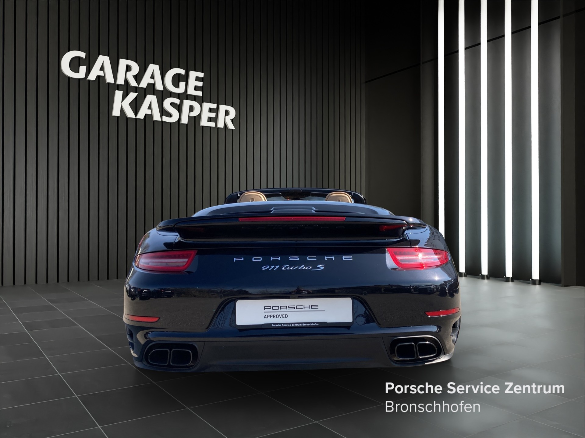 PORSCHE 911 Turbo S Cabriolet-image-3