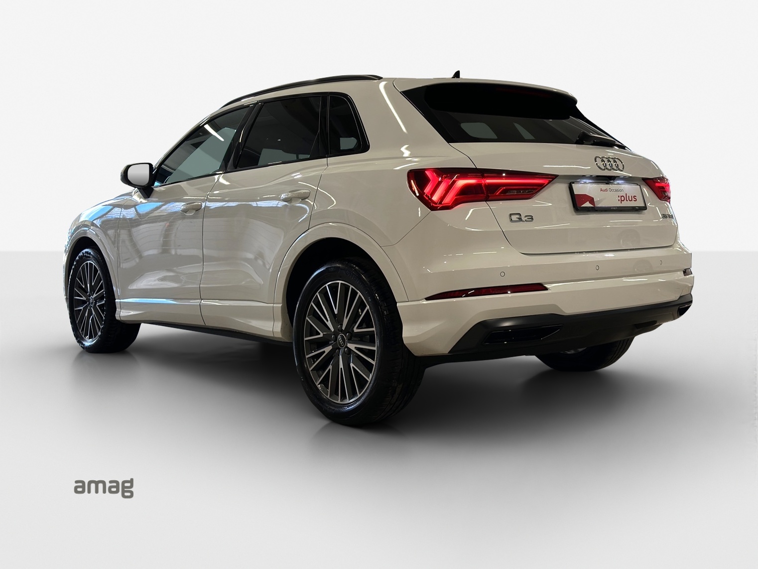 AUDI Q3 35 TFSI advanced Attraction S-tronic-image-2